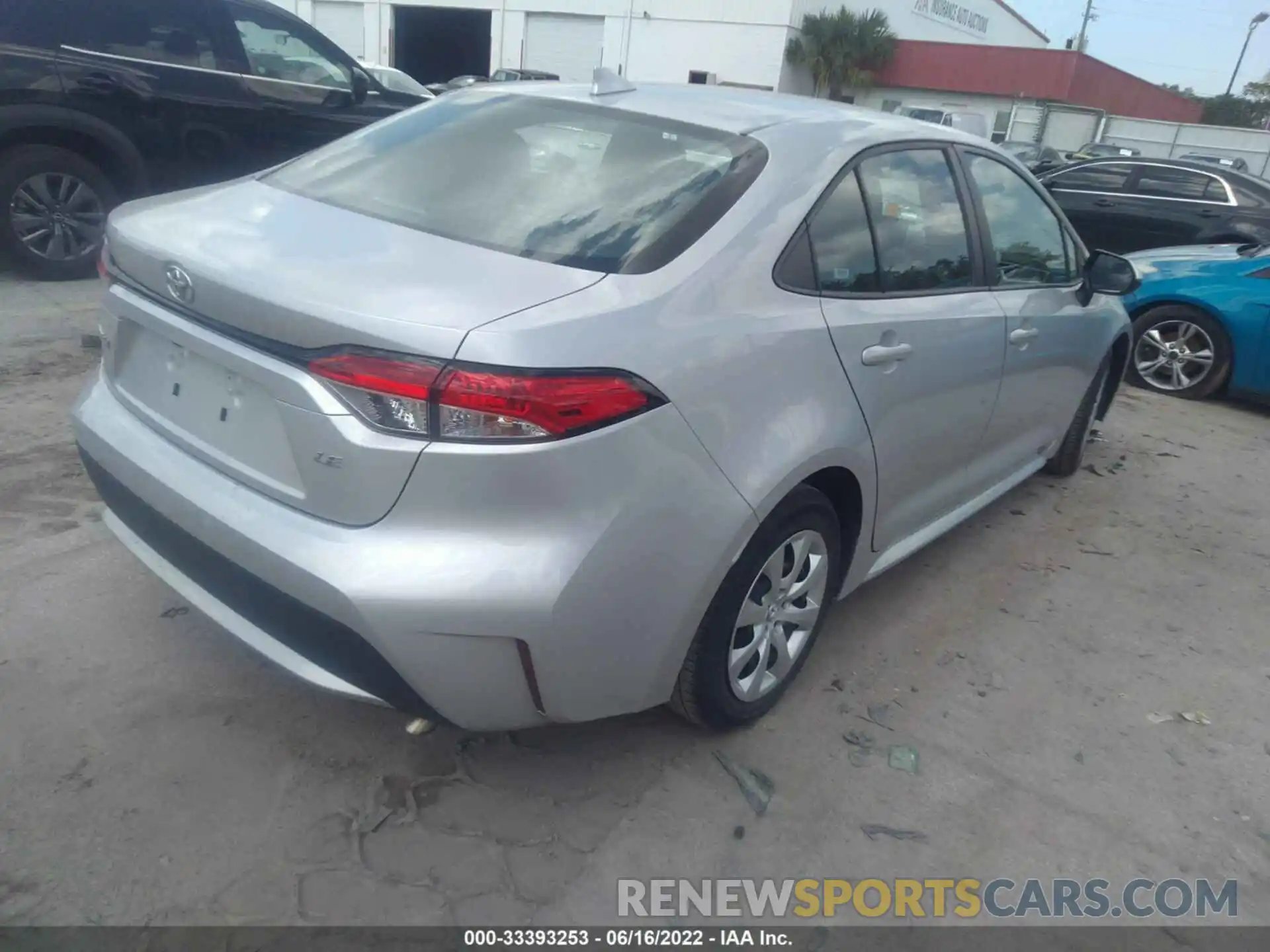 4 Photograph of a damaged car 5YFEPRAE1LP096697 TOYOTA COROLLA 2020