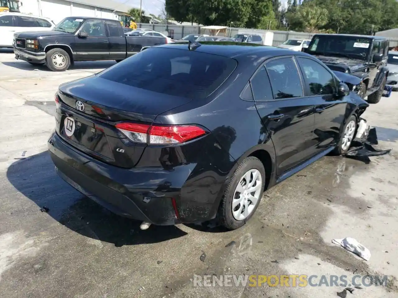 4 Photograph of a damaged car 5YFEPRAE1LP097817 TOYOTA COROLLA 2020