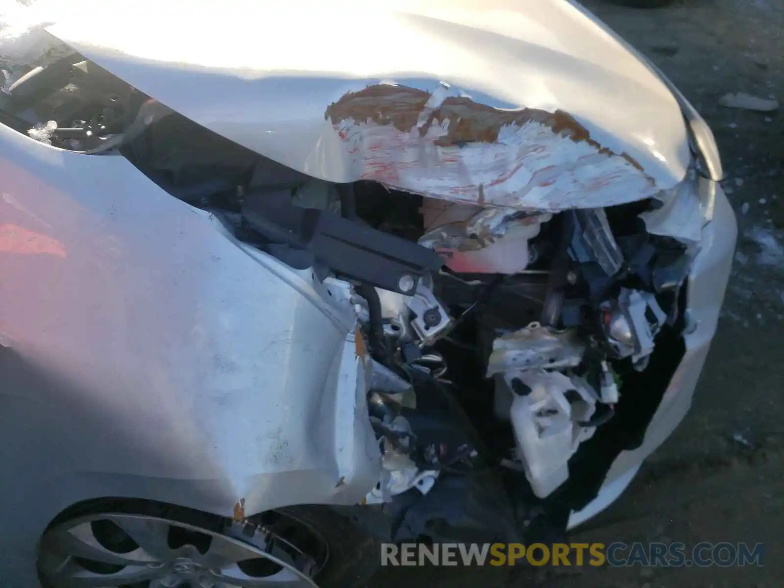 9 Photograph of a damaged car 5YFEPRAE1LP097879 TOYOTA COROLLA 2020