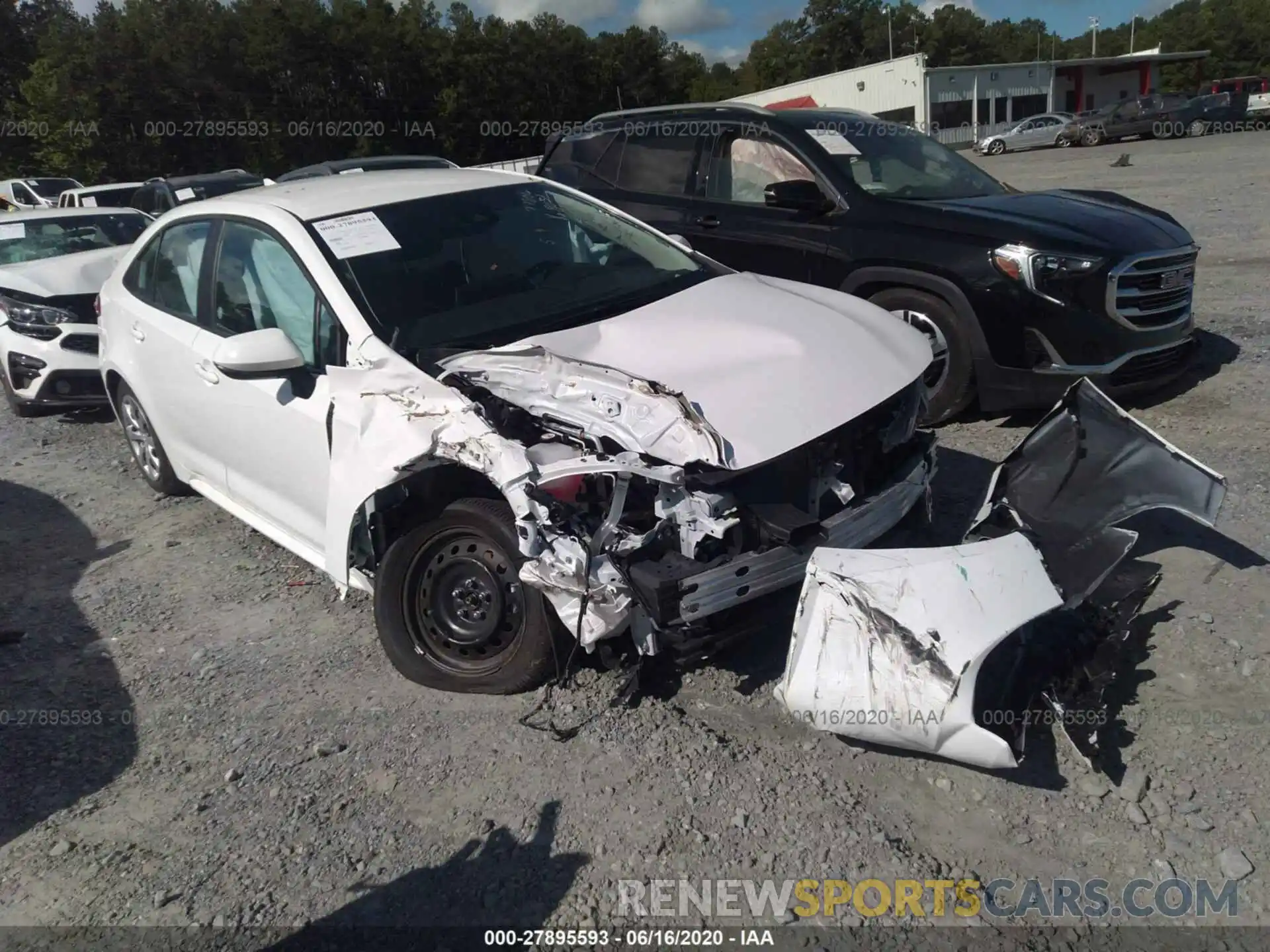 1 Photograph of a damaged car 5YFEPRAE1LP098031 TOYOTA COROLLA 2020