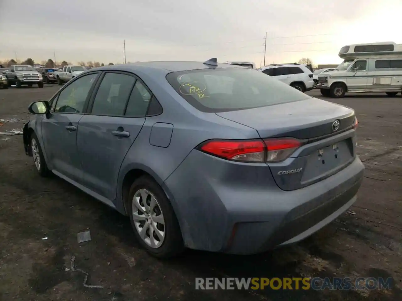 3 Photograph of a damaged car 5YFEPRAE1LP098238 TOYOTA COROLLA 2020