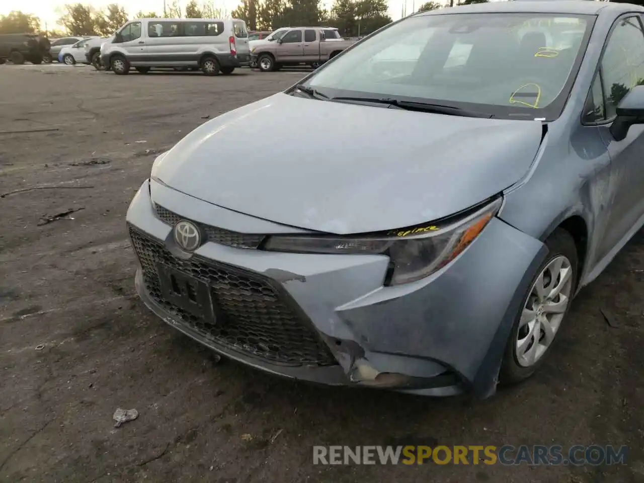 9 Photograph of a damaged car 5YFEPRAE1LP098238 TOYOTA COROLLA 2020