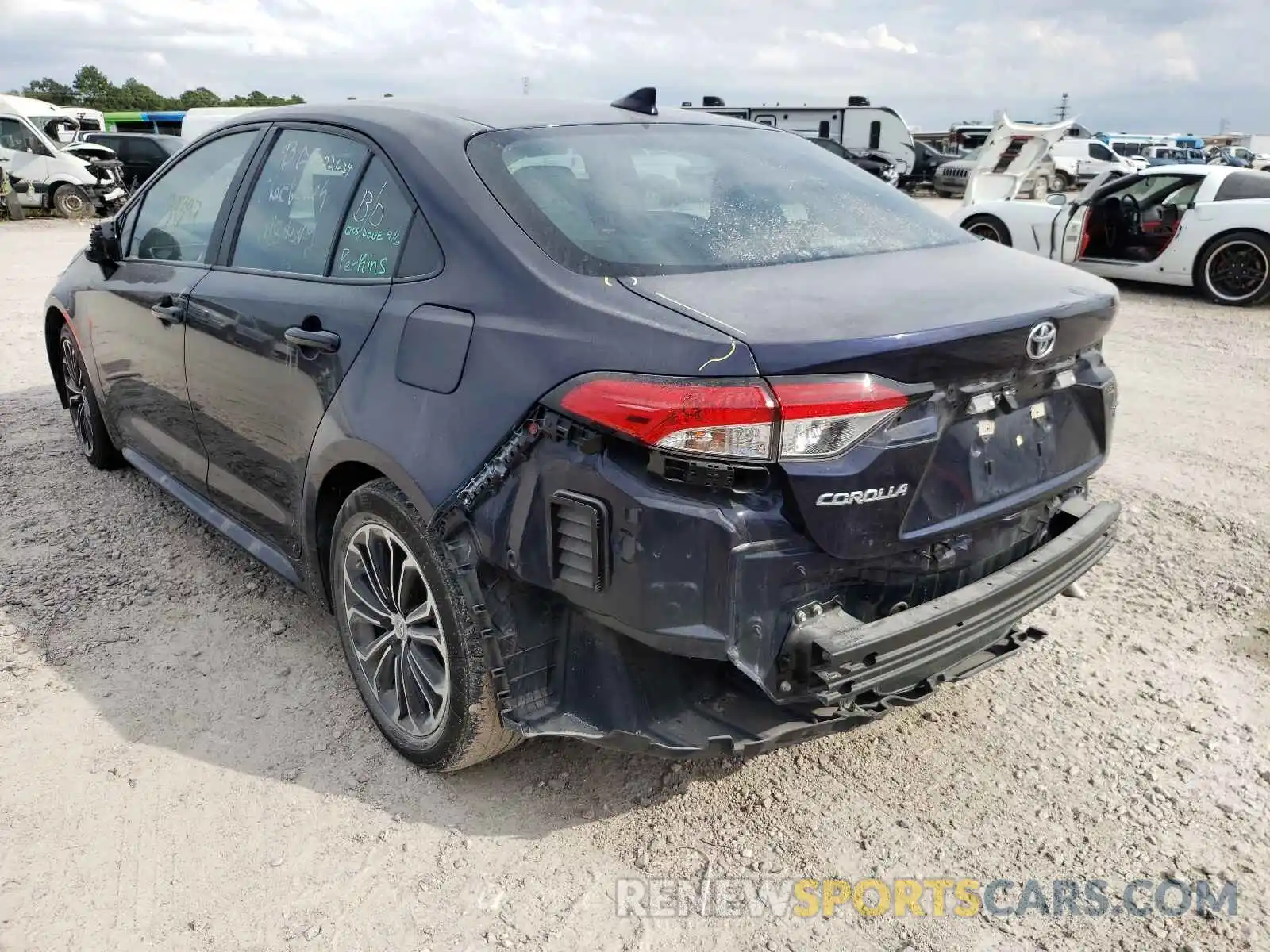 3 Photograph of a damaged car 5YFEPRAE1LP098272 TOYOTA COROLLA 2020