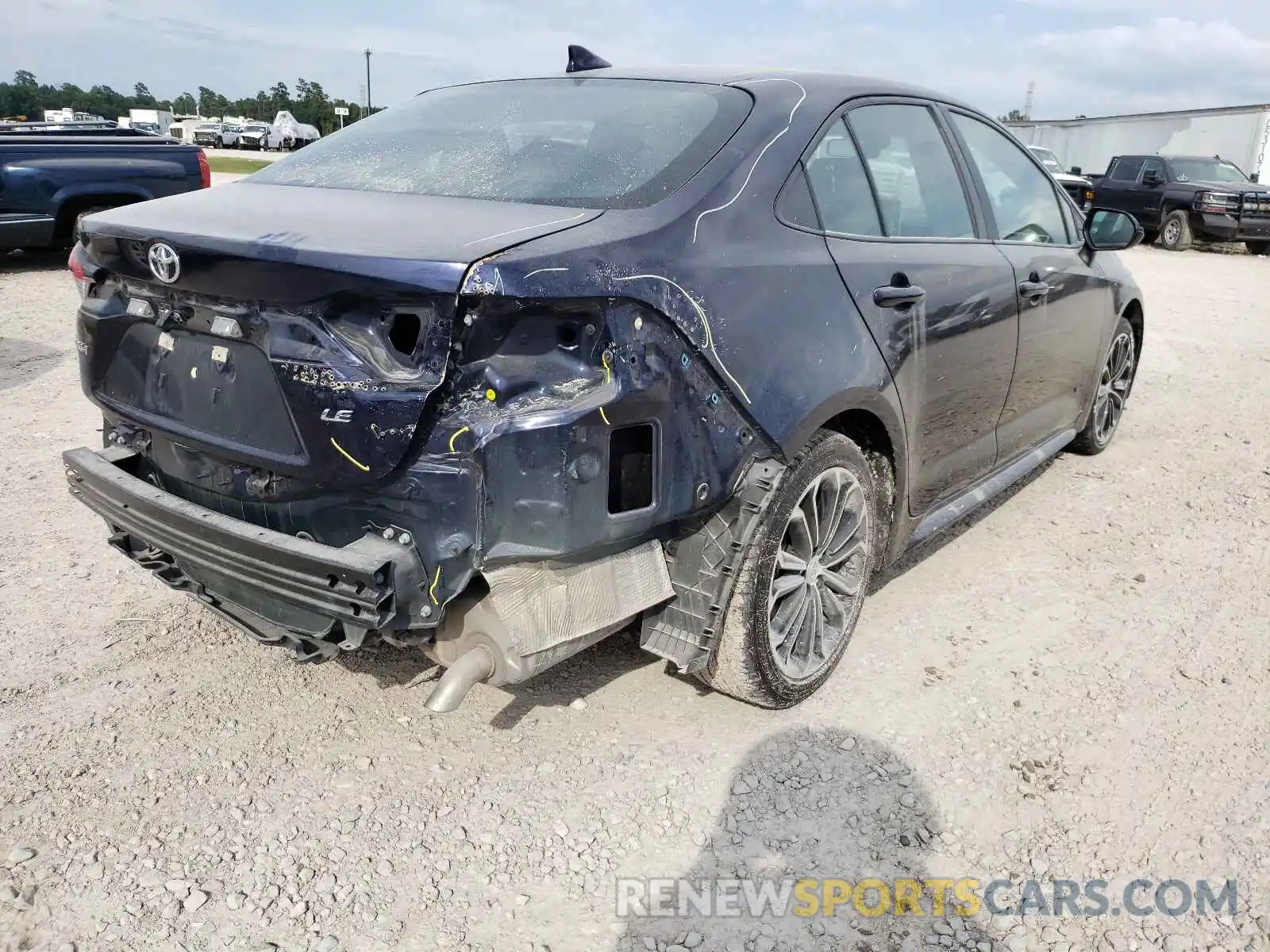 4 Photograph of a damaged car 5YFEPRAE1LP098272 TOYOTA COROLLA 2020