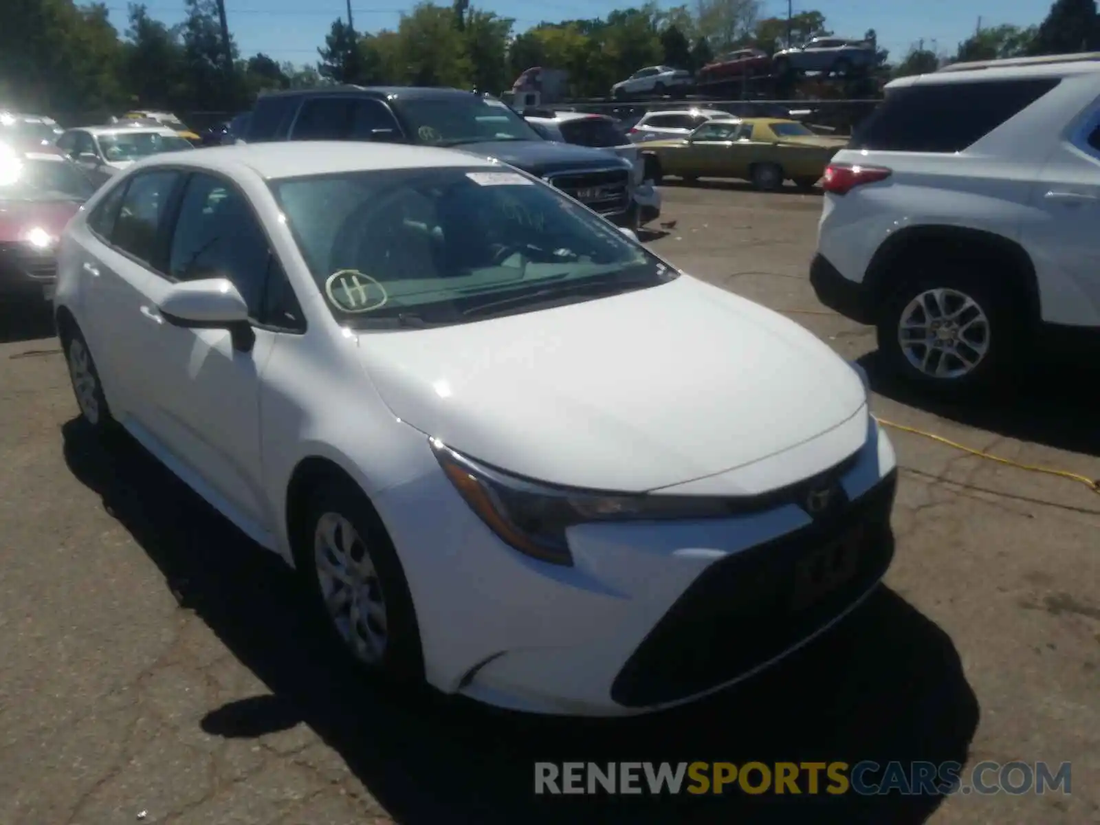 1 Photograph of a damaged car 5YFEPRAE1LP098367 TOYOTA COROLLA 2020