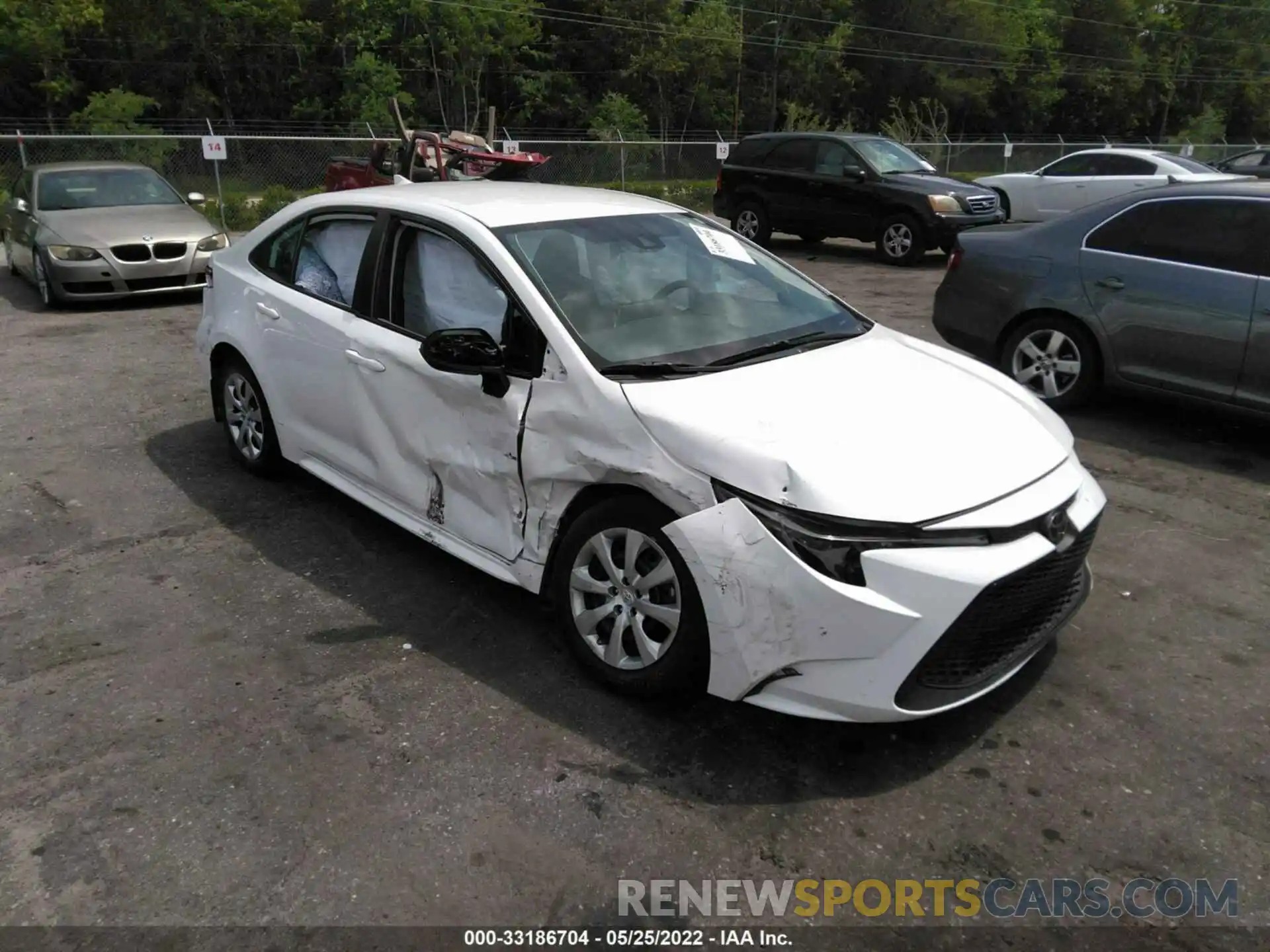 1 Photograph of a damaged car 5YFEPRAE1LP098997 TOYOTA COROLLA 2020