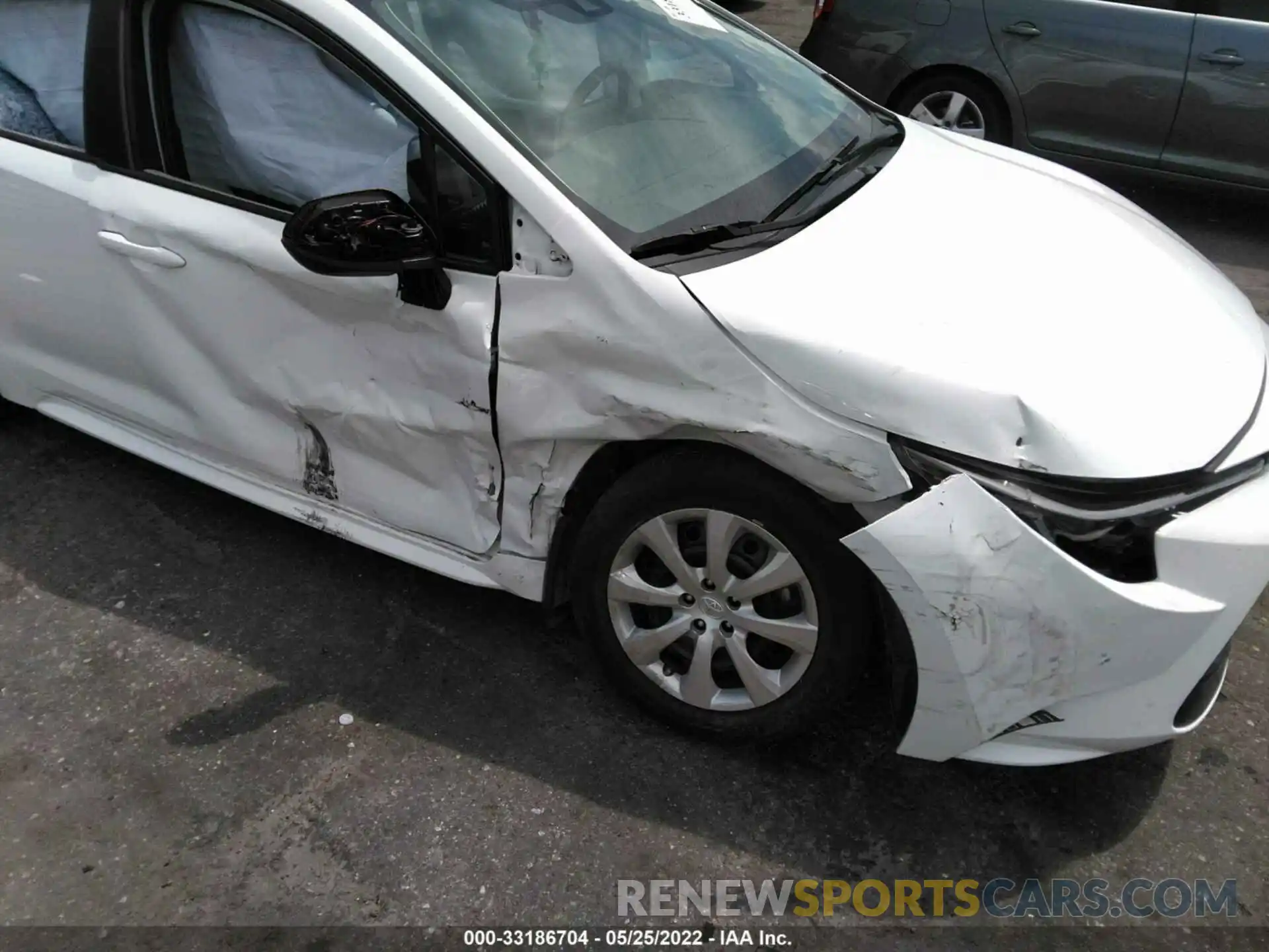 6 Photograph of a damaged car 5YFEPRAE1LP098997 TOYOTA COROLLA 2020