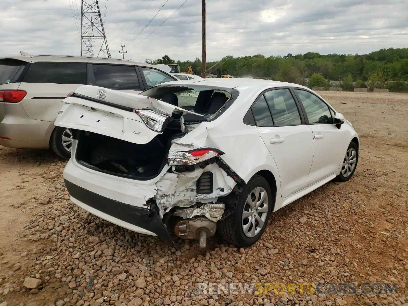 4 Photograph of a damaged car 5YFEPRAE1LP101381 TOYOTA COROLLA 2020