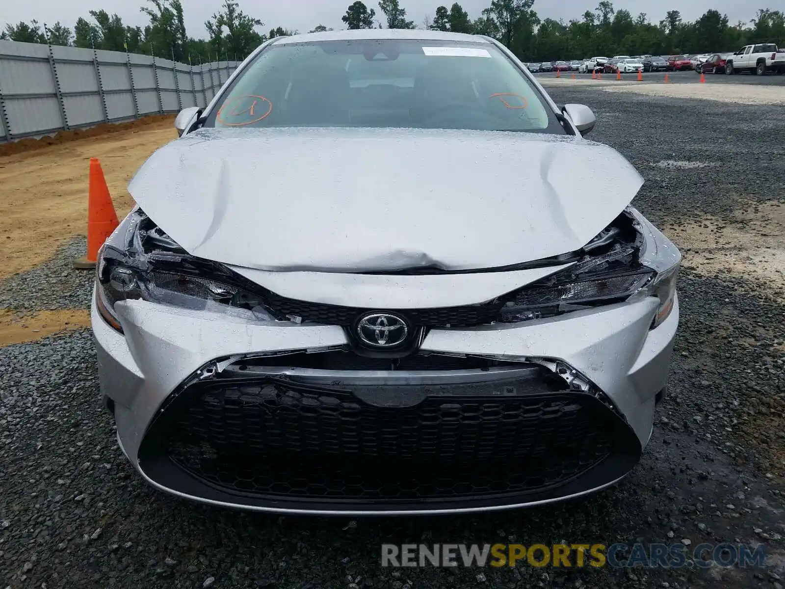 9 Photograph of a damaged car 5YFEPRAE1LP102286 TOYOTA COROLLA 2020