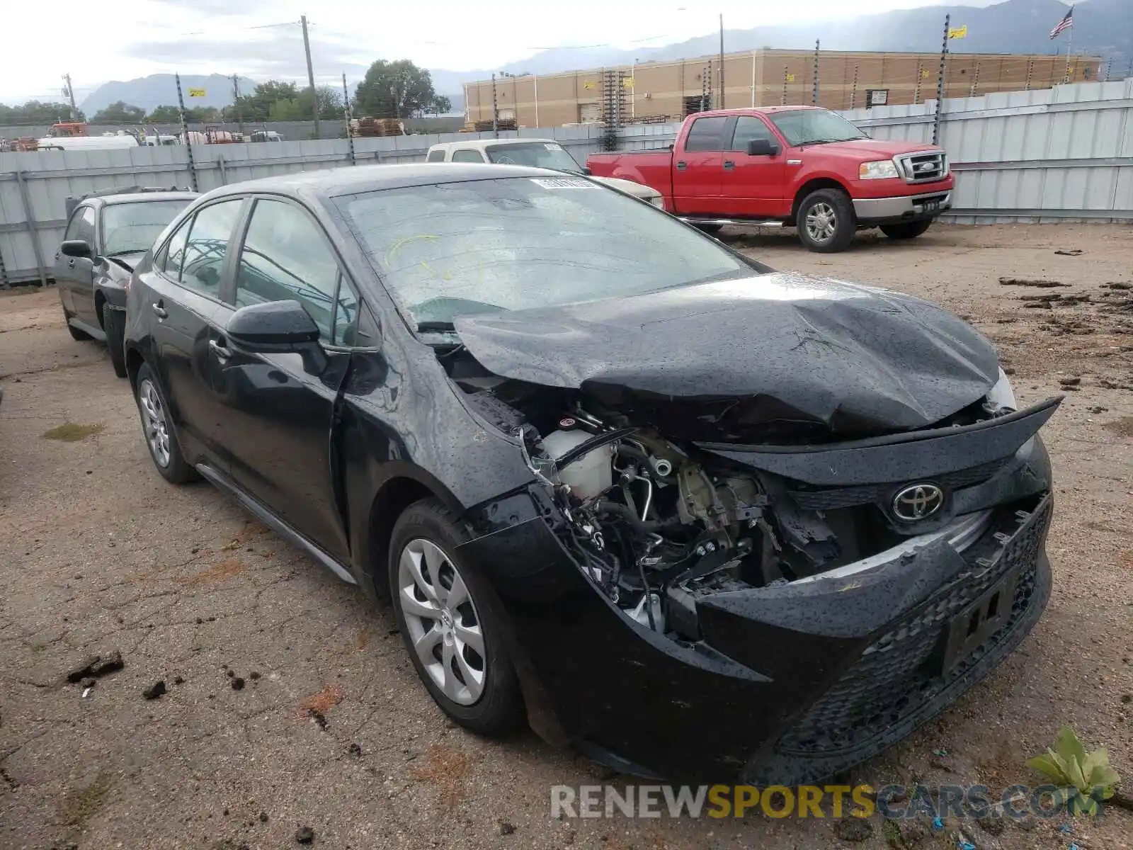 1 Photograph of a damaged car 5YFEPRAE1LP104586 TOYOTA COROLLA 2020