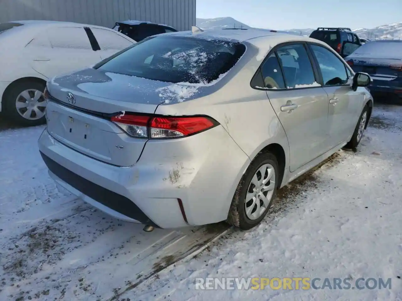 4 Photograph of a damaged car 5YFEPRAE1LP105625 TOYOTA COROLLA 2020