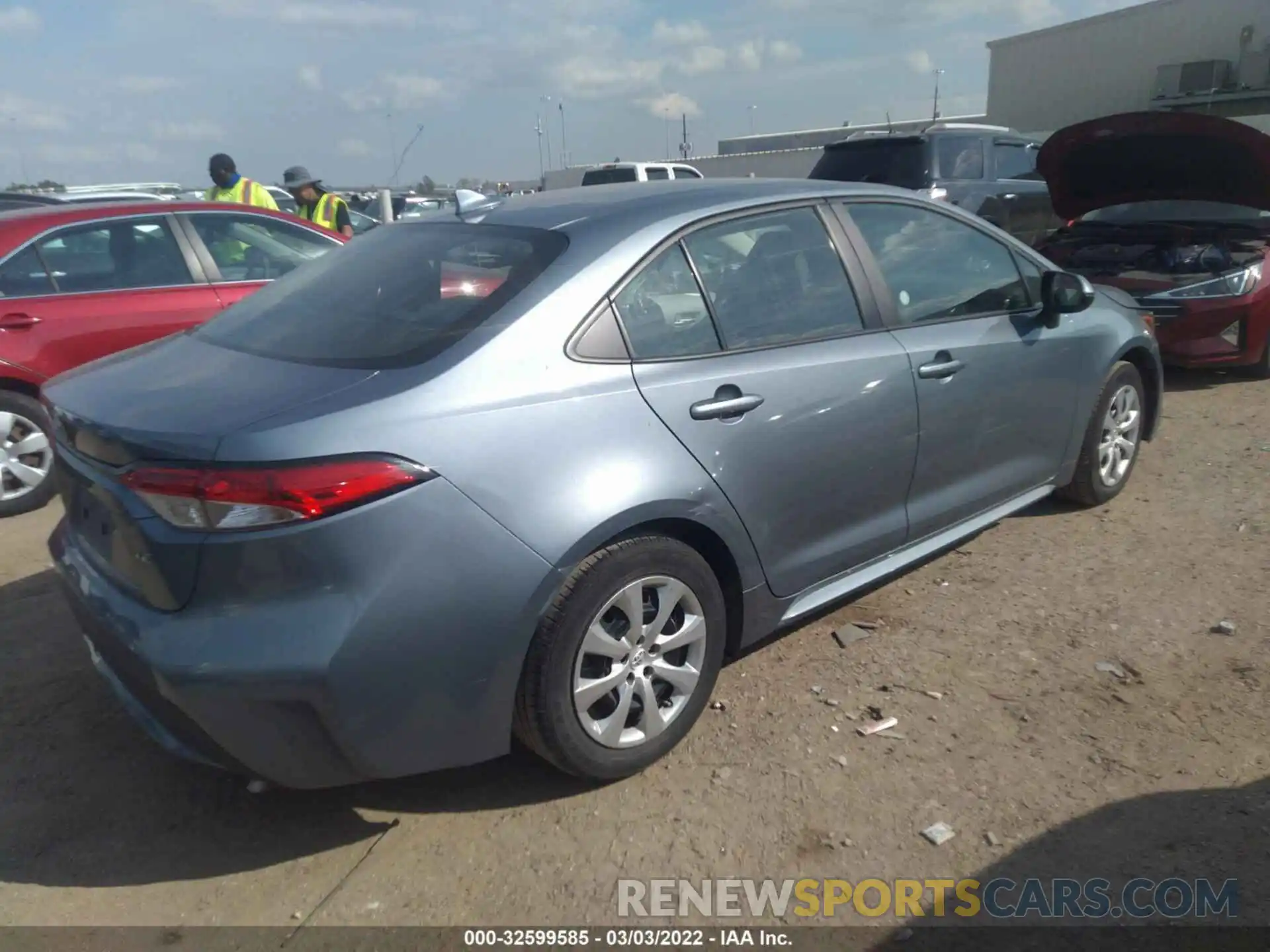 4 Photograph of a damaged car 5YFEPRAE1LP106645 TOYOTA COROLLA 2020