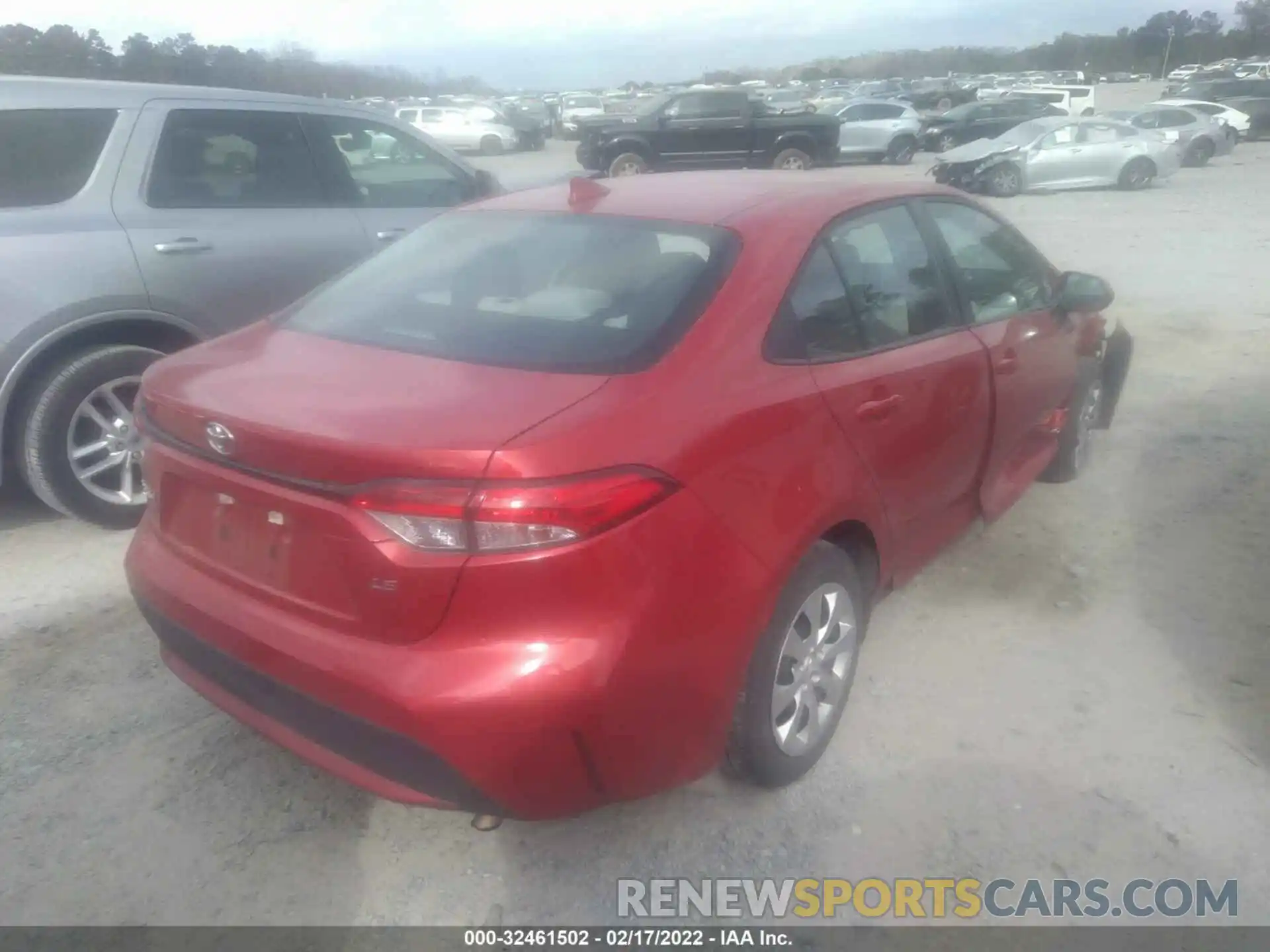 4 Photograph of a damaged car 5YFEPRAE1LP108492 TOYOTA COROLLA 2020