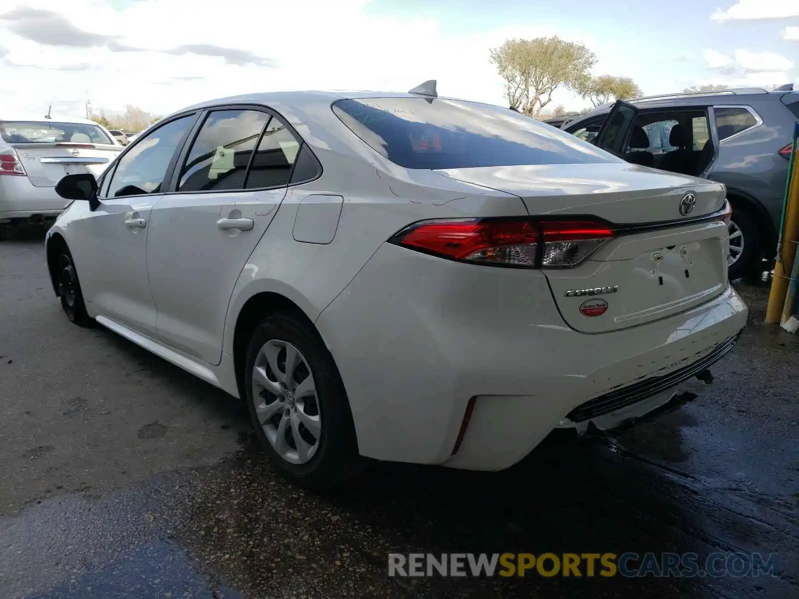 3 Photograph of a damaged car 5YFEPRAE1LP108508 TOYOTA COROLLA 2020