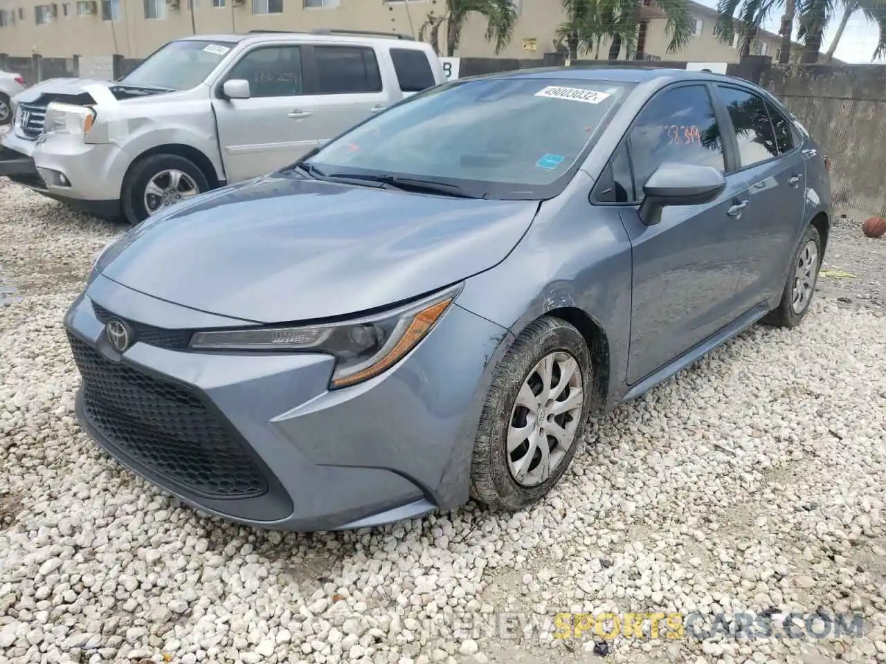 2 Photograph of a damaged car 5YFEPRAE1LP112381 TOYOTA COROLLA 2020