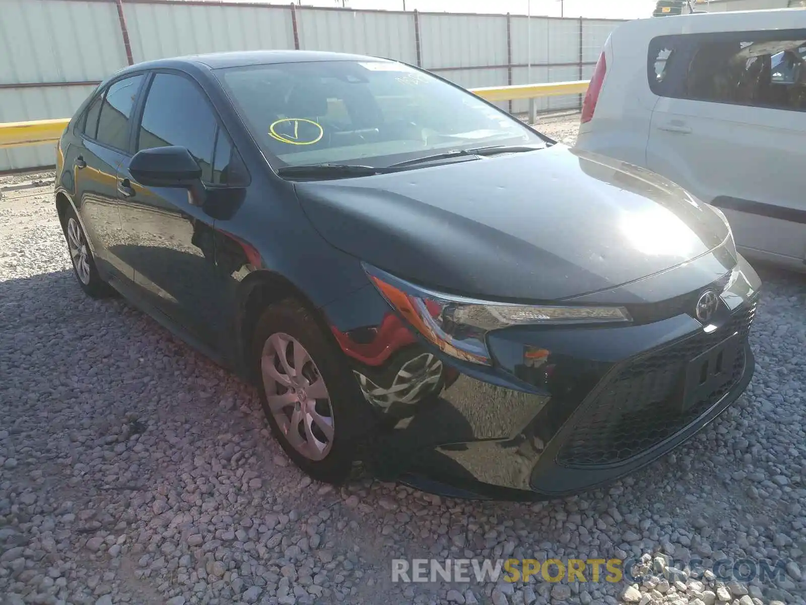 1 Photograph of a damaged car 5YFEPRAE1LP112879 TOYOTA COROLLA 2020