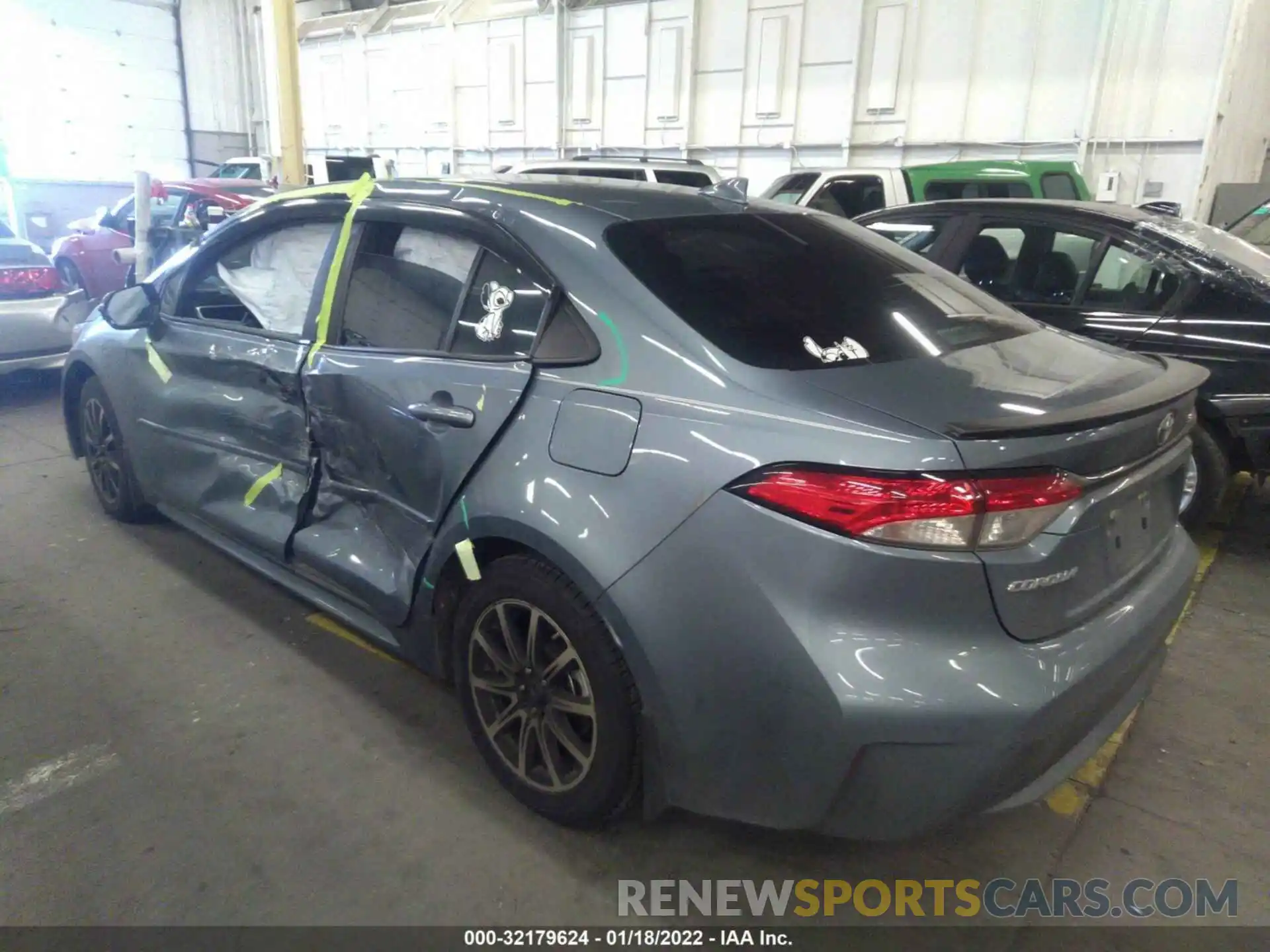 3 Photograph of a damaged car 5YFEPRAE1LP114955 TOYOTA COROLLA 2020