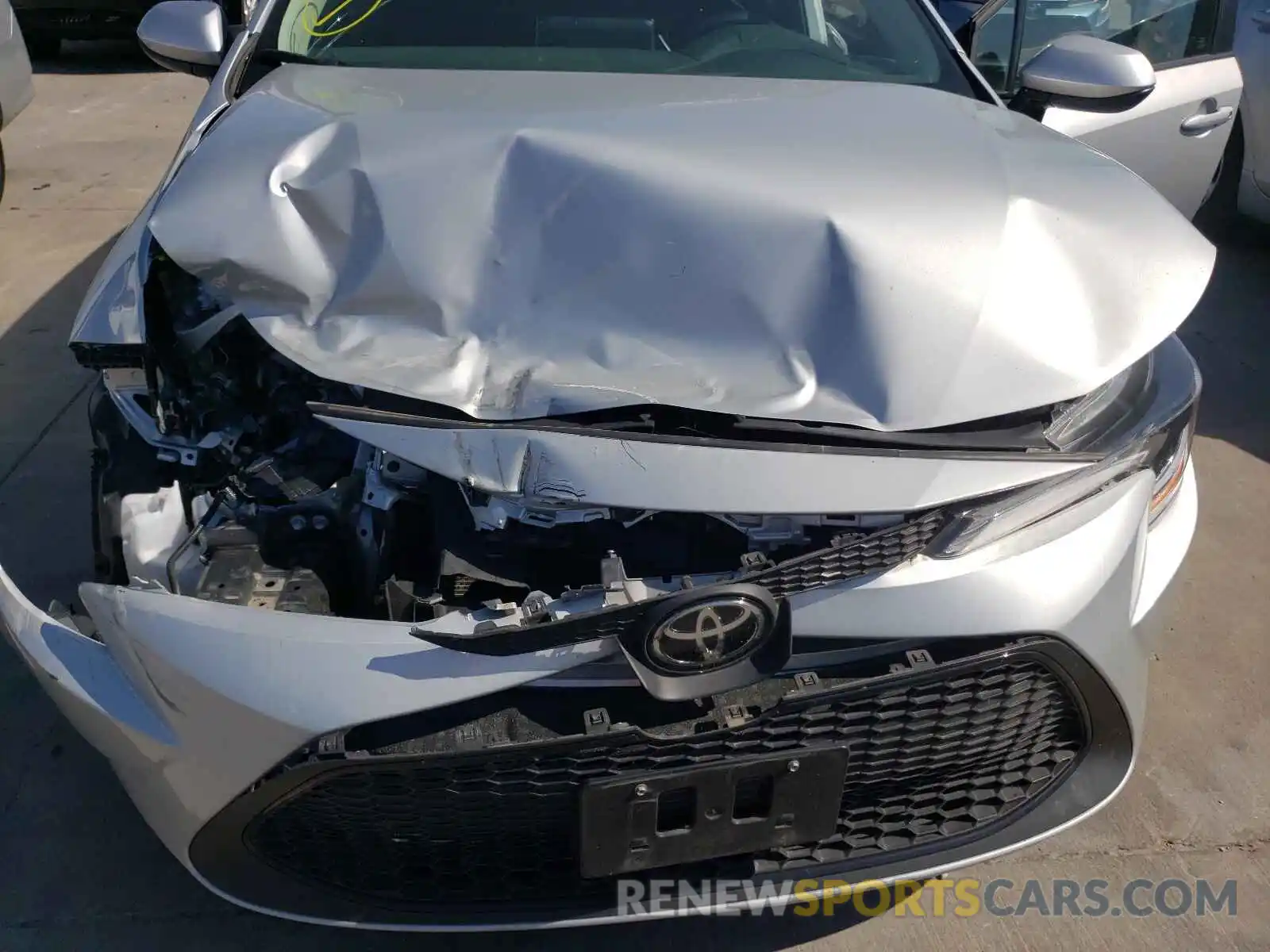 7 Photograph of a damaged car 5YFEPRAE1LP117306 TOYOTA COROLLA 2020