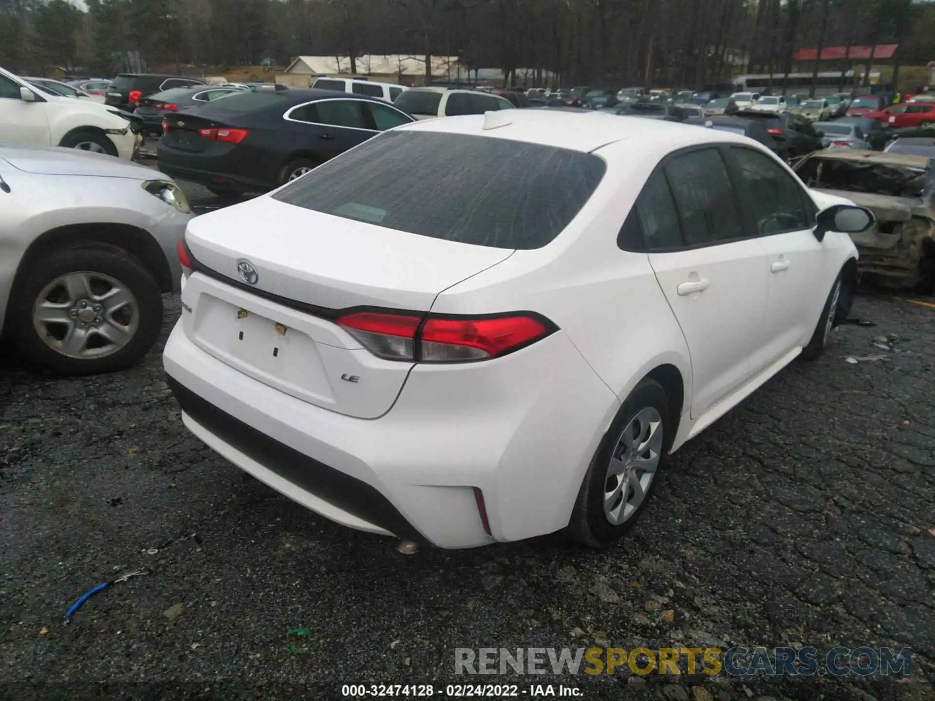 4 Photograph of a damaged car 5YFEPRAE1LP117984 TOYOTA COROLLA 2020