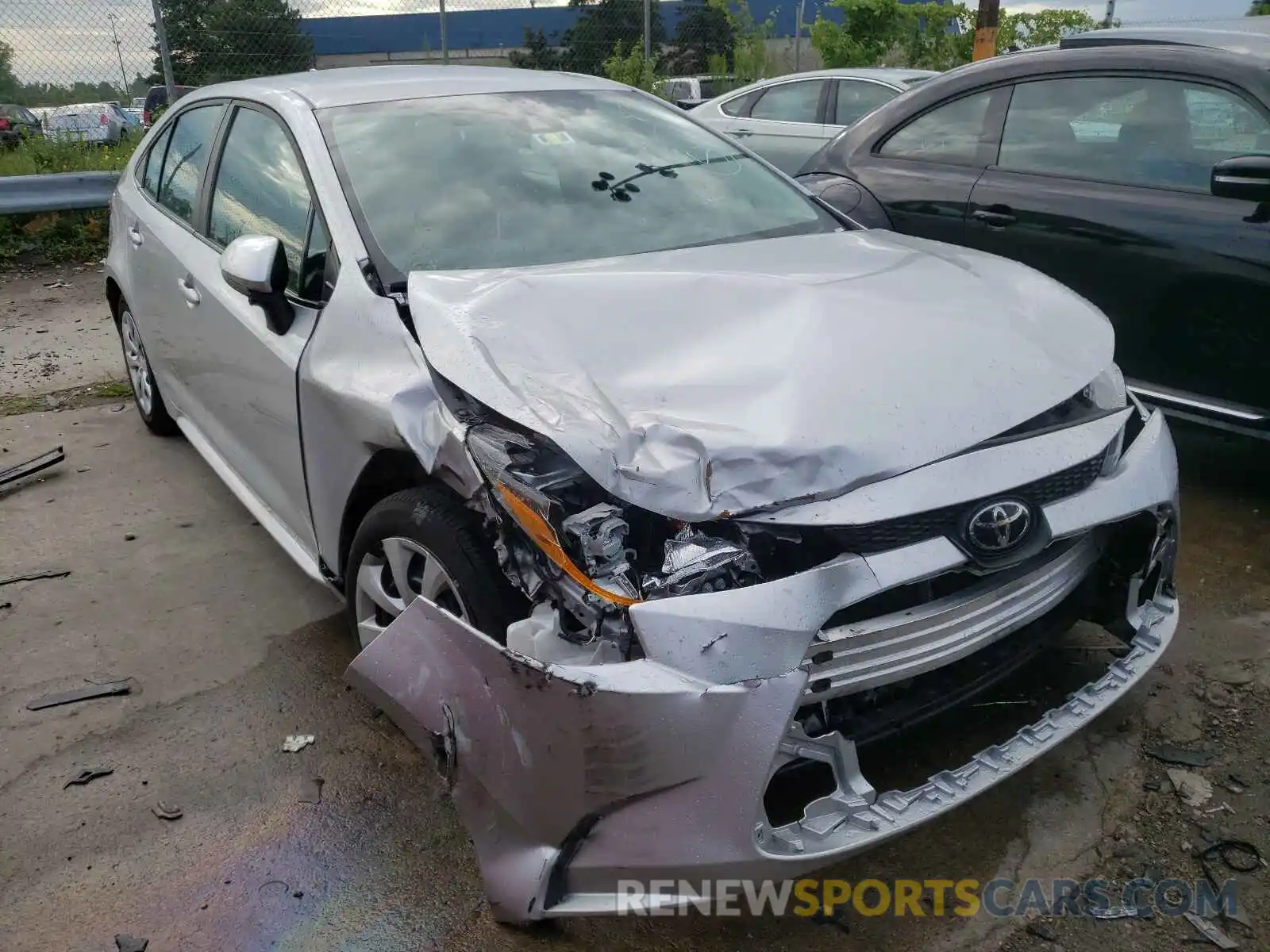 1 Photograph of a damaged car 5YFEPRAE1LP118567 TOYOTA COROLLA 2020