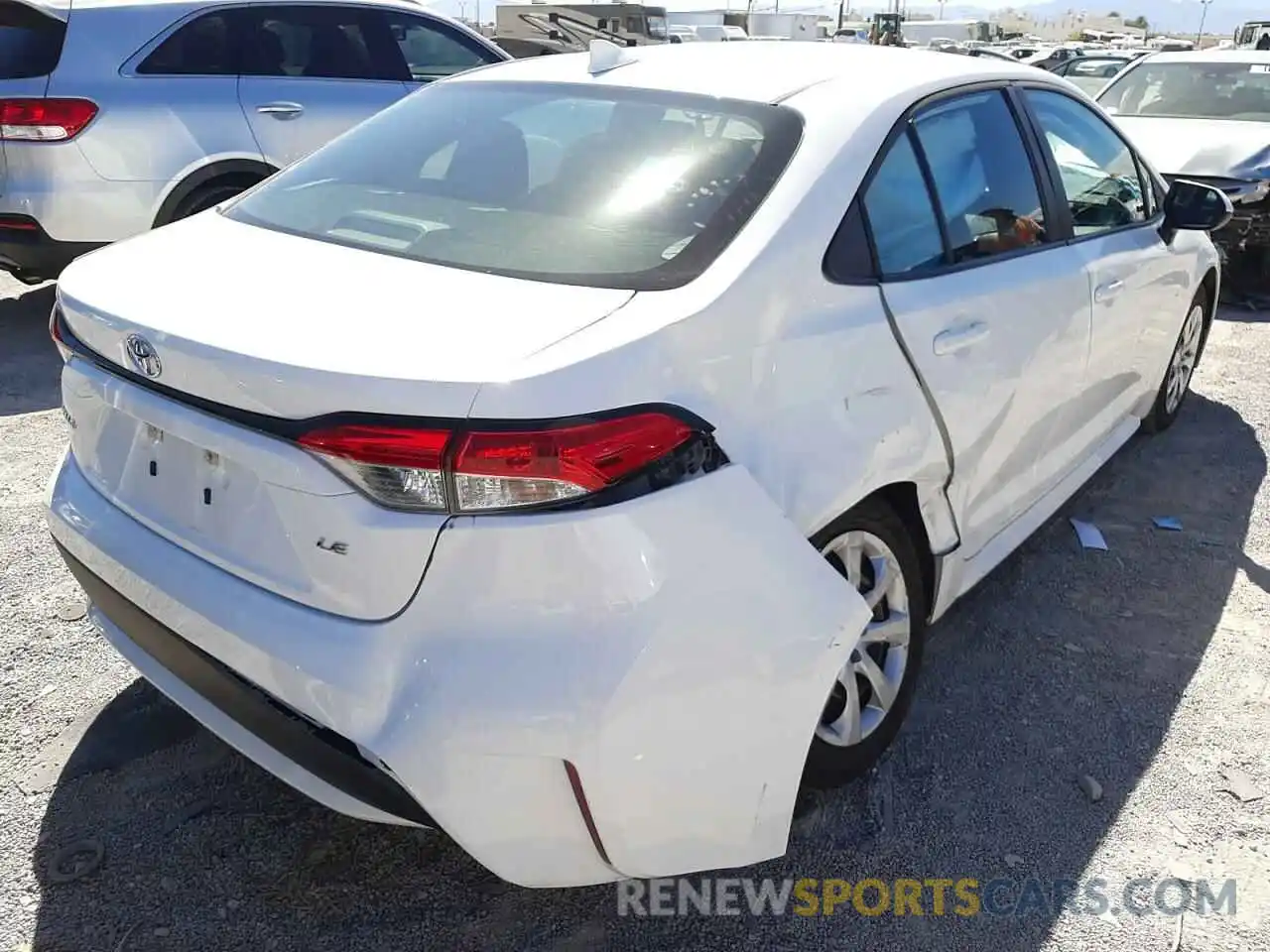 4 Photograph of a damaged car 5YFEPRAE1LP119251 TOYOTA COROLLA 2020