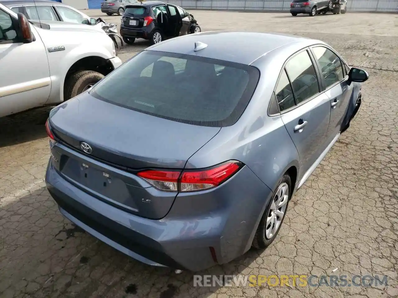 4 Photograph of a damaged car 5YFEPRAE1LP121095 TOYOTA COROLLA 2020