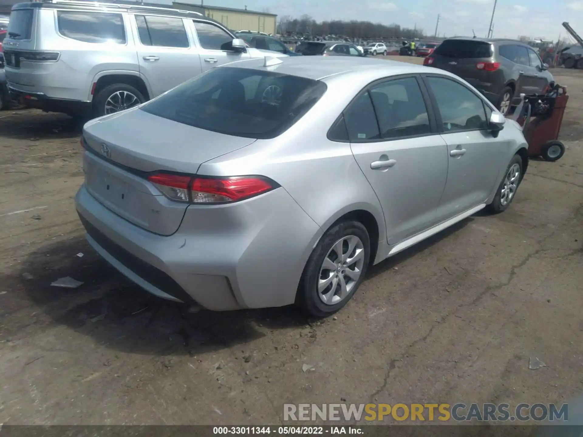 4 Photograph of a damaged car 5YFEPRAE1LP121548 TOYOTA COROLLA 2020