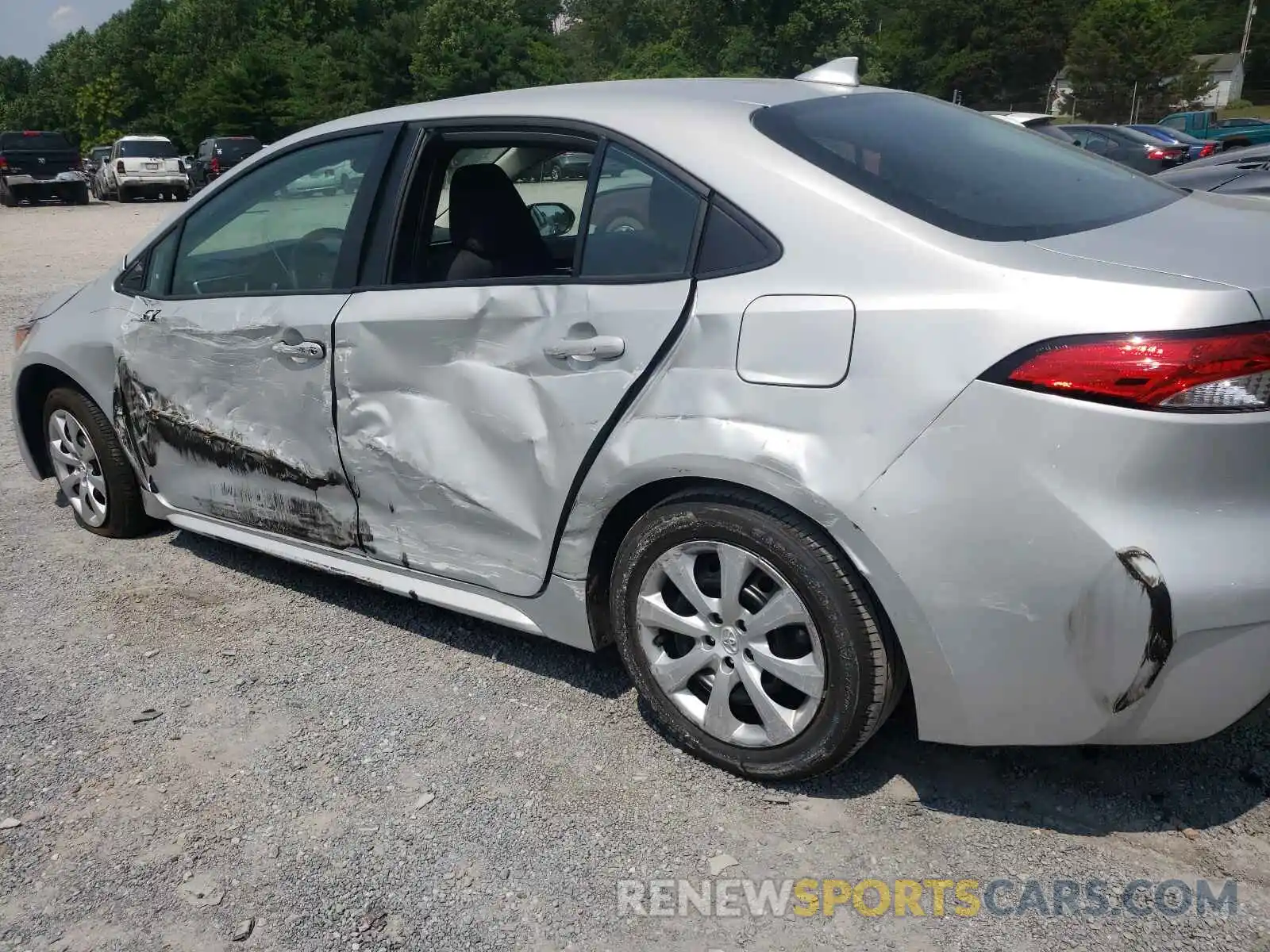 9 Photograph of a damaged car 5YFEPRAE1LP121842 TOYOTA COROLLA 2020