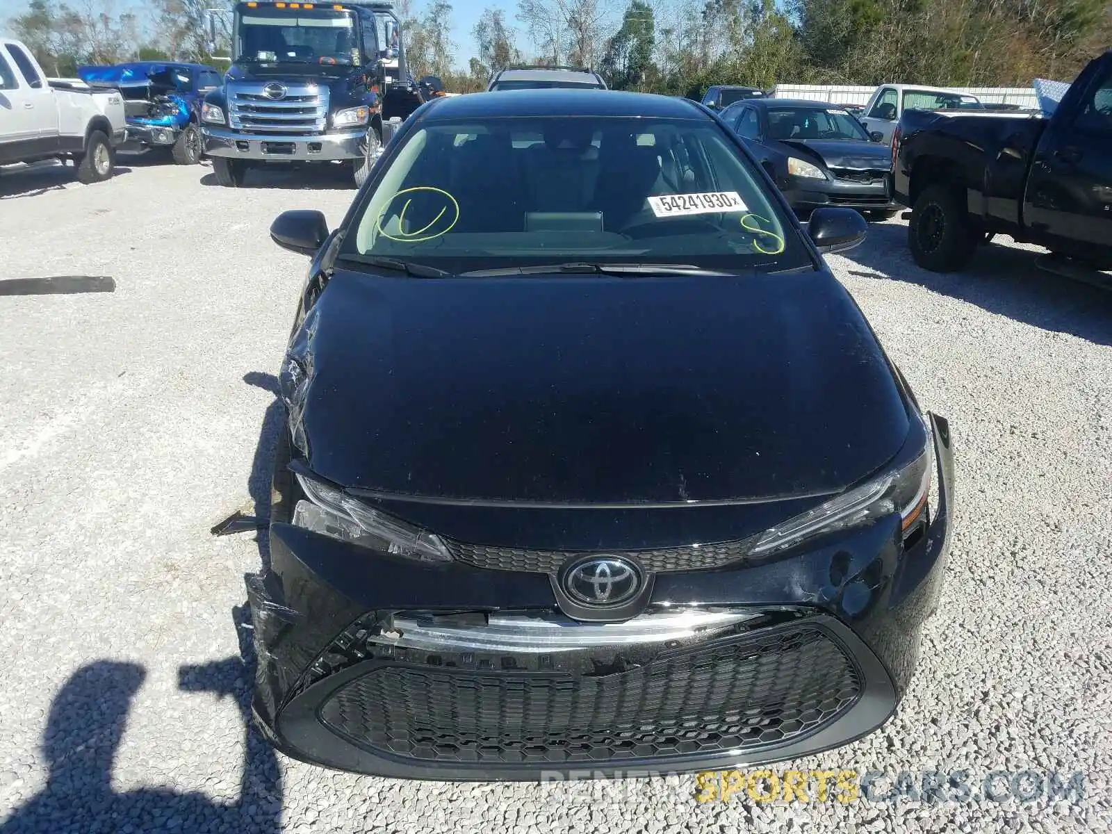 9 Photograph of a damaged car 5YFEPRAE1LP123252 TOYOTA COROLLA 2020