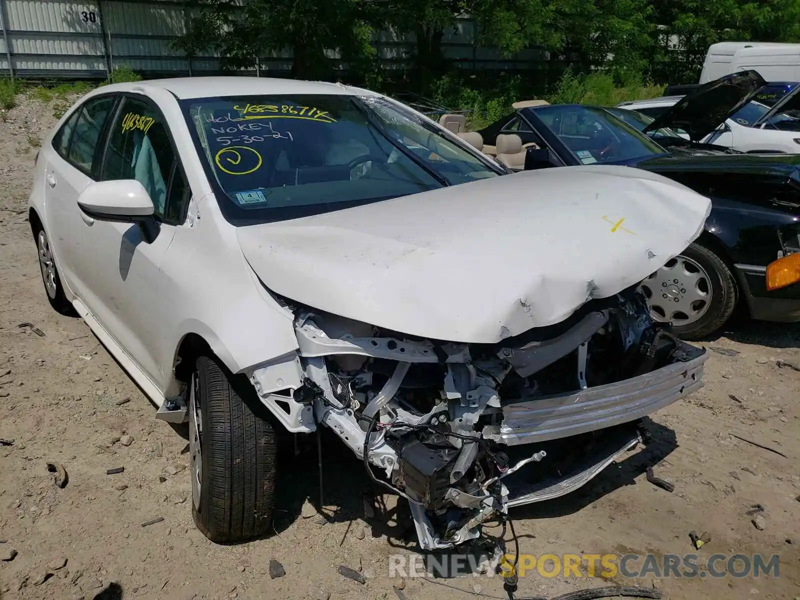 1 Photograph of a damaged car 5YFEPRAE1LP124059 TOYOTA COROLLA 2020