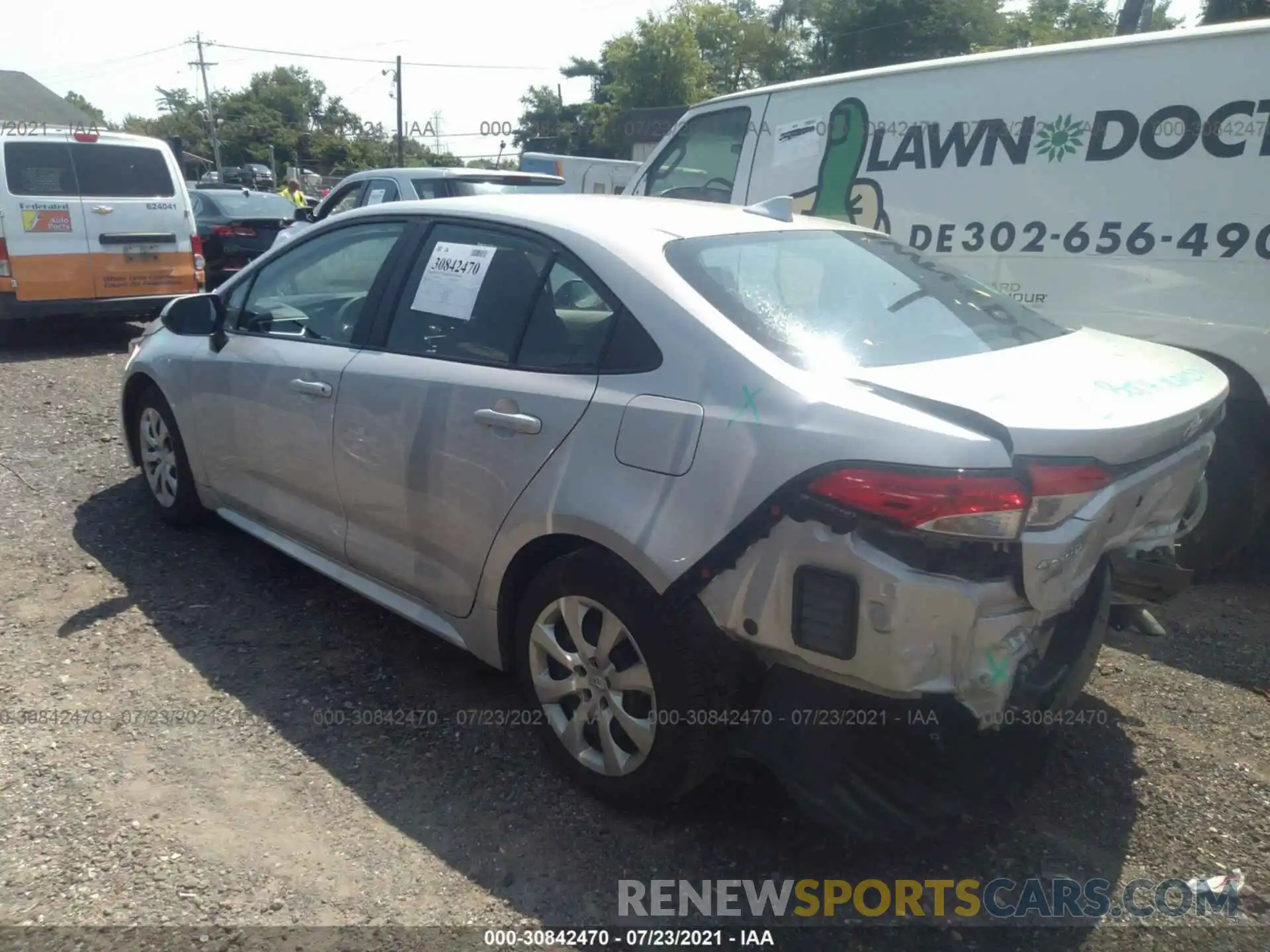 3 Photograph of a damaged car 5YFEPRAE1LP125633 TOYOTA COROLLA 2020