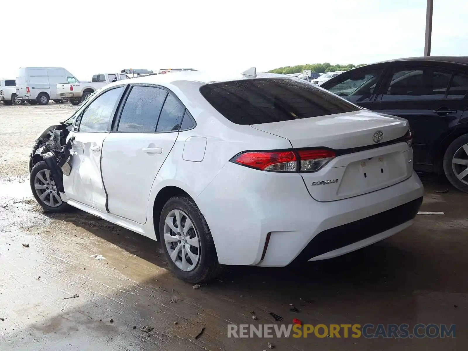 3 Photograph of a damaged car 5YFEPRAE1LP126636 TOYOTA COROLLA 2020