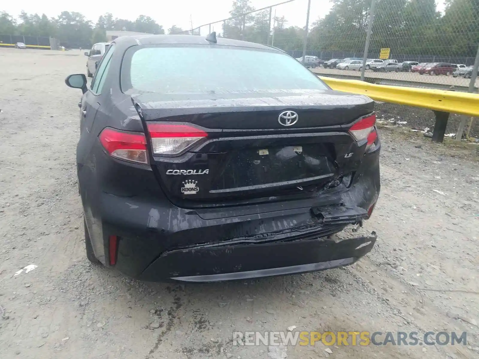 9 Photograph of a damaged car 5YFEPRAE1LP126734 TOYOTA COROLLA 2020