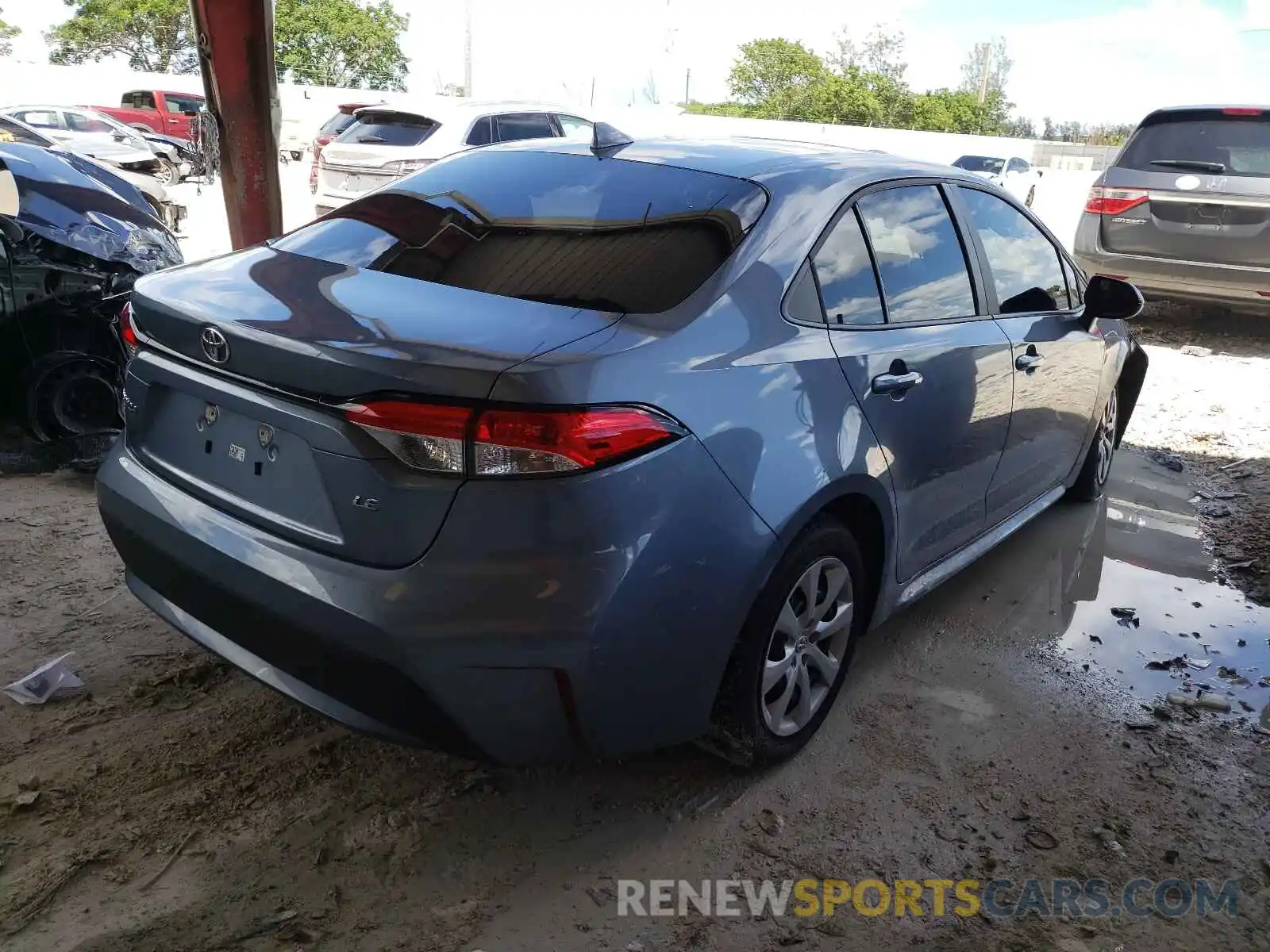 4 Photograph of a damaged car 5YFEPRAE1LP128399 TOYOTA COROLLA 2020