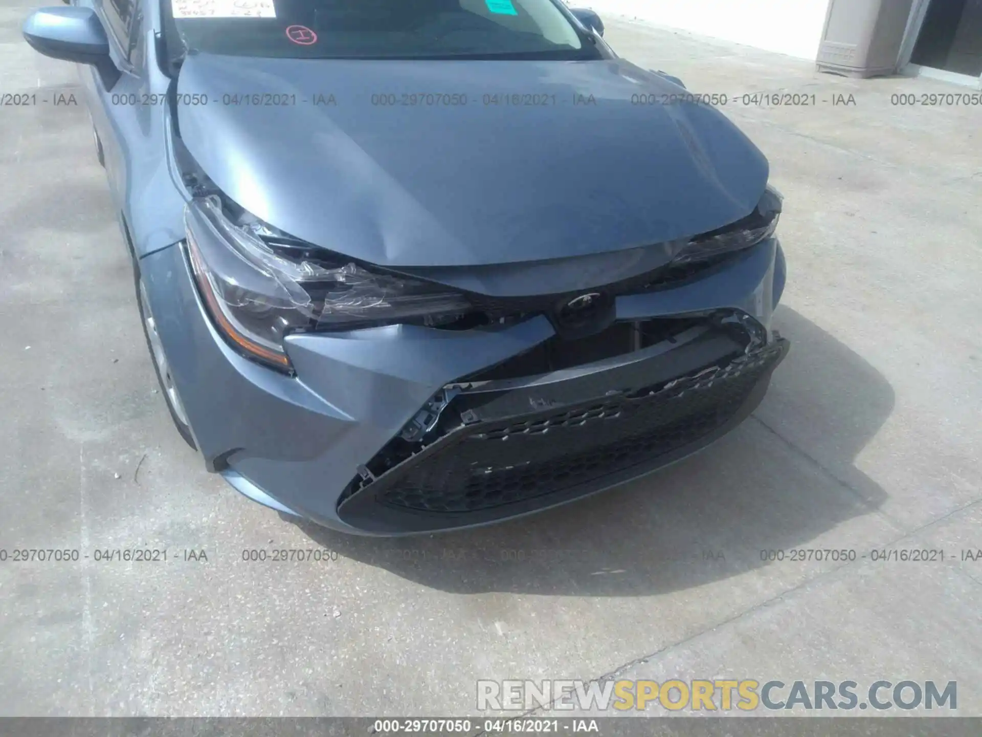 6 Photograph of a damaged car 5YFEPRAE1LP128967 TOYOTA COROLLA 2020