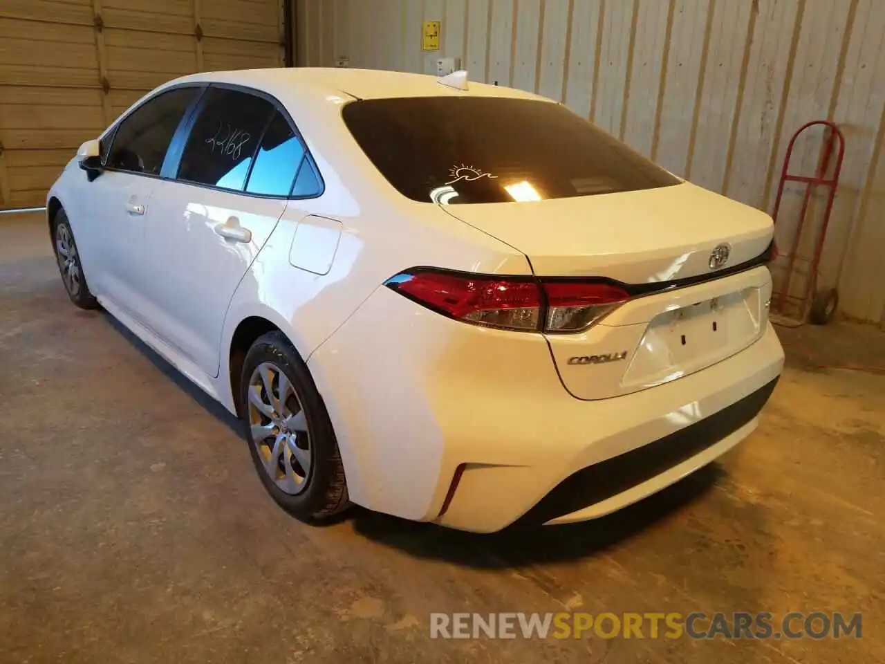 3 Photograph of a damaged car 5YFEPRAE1LP130623 TOYOTA COROLLA 2020