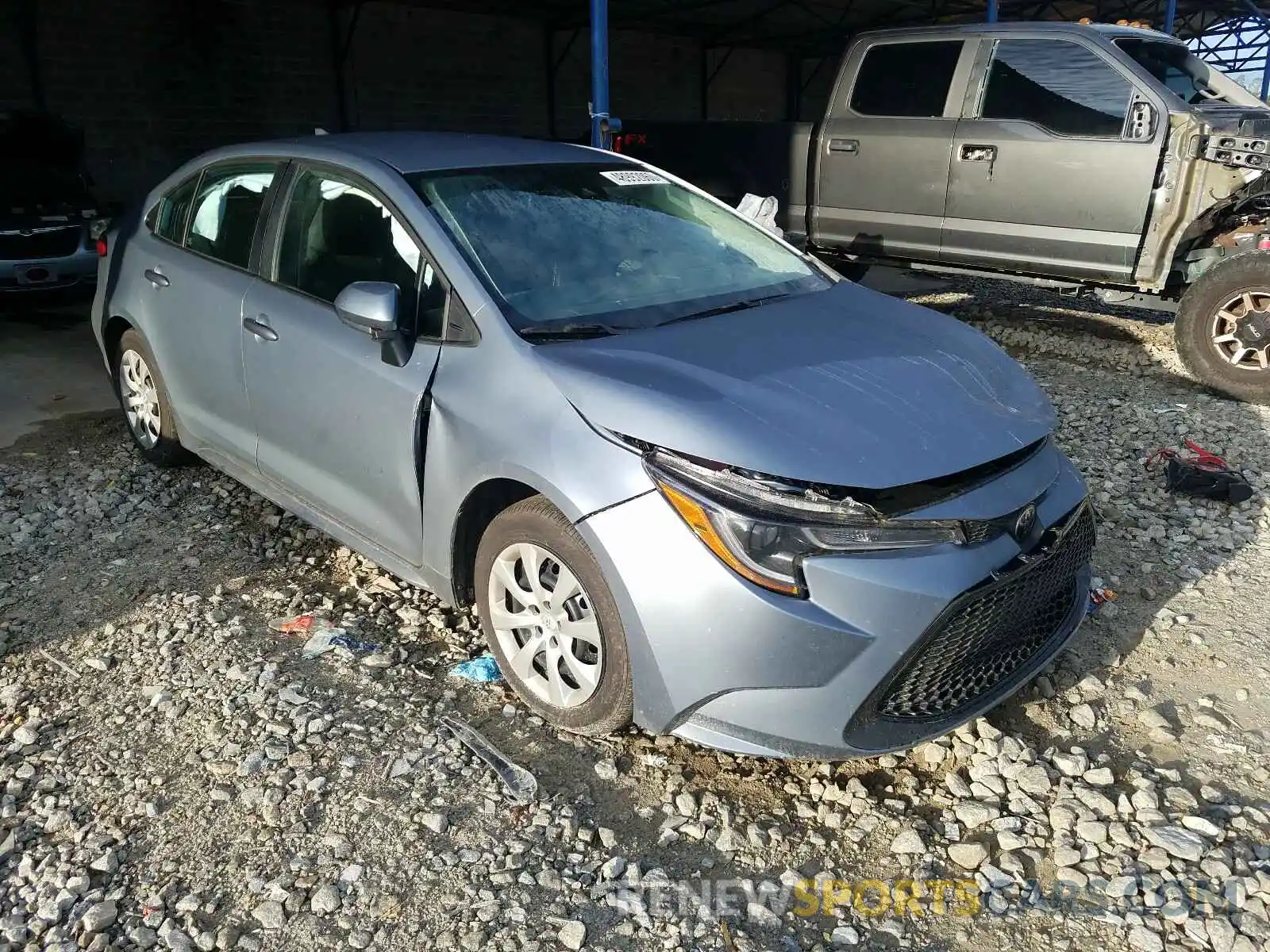 1 Photograph of a damaged car 5YFEPRAE1LP131366 TOYOTA COROLLA 2020