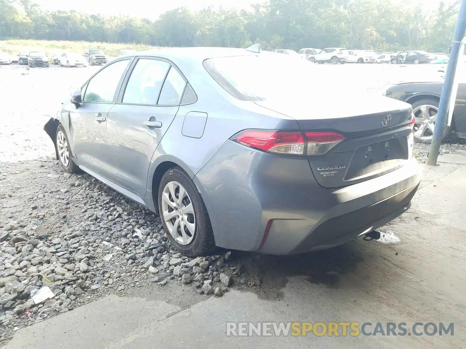 3 Photograph of a damaged car 5YFEPRAE1LP131366 TOYOTA COROLLA 2020