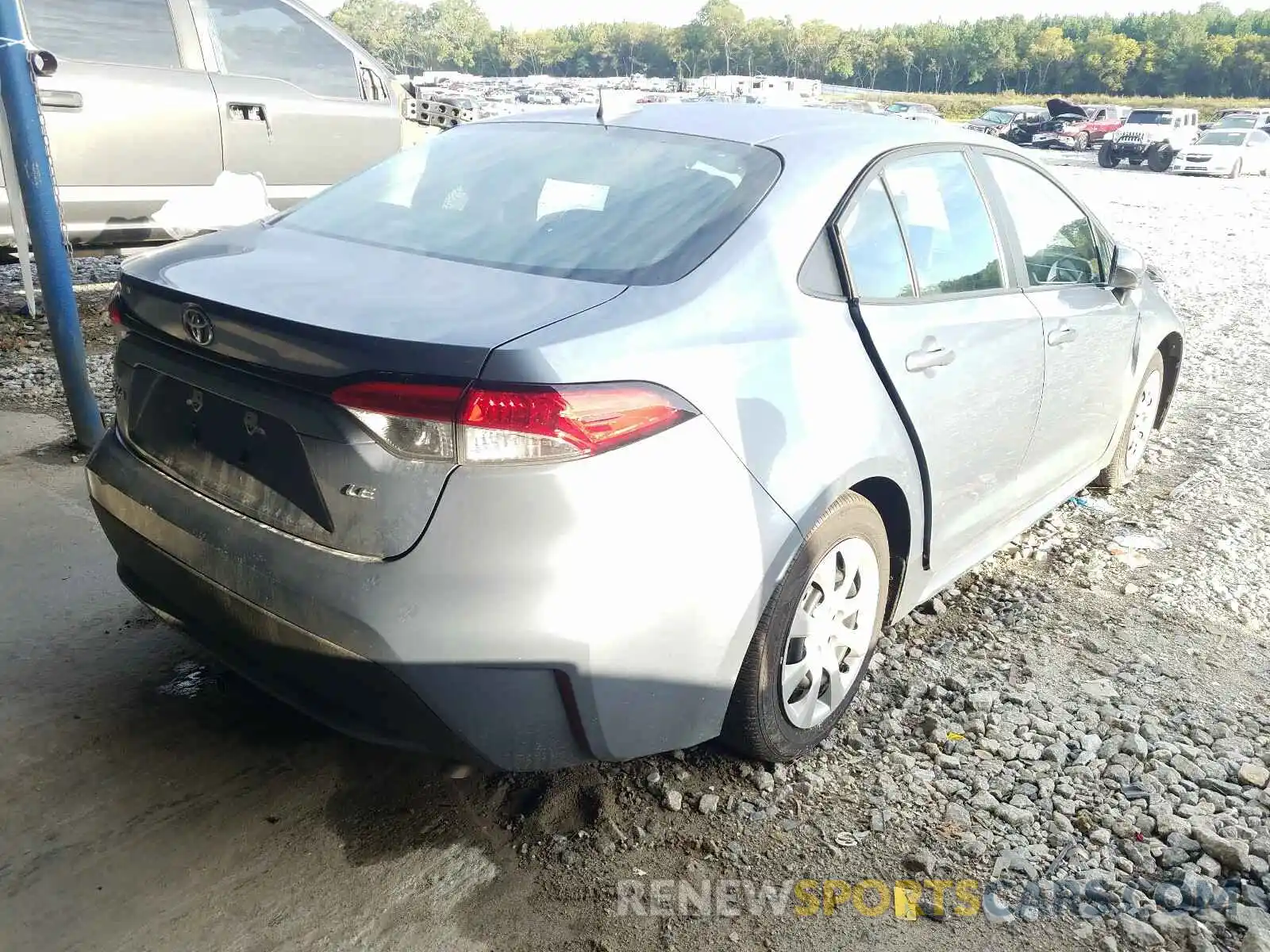 4 Photograph of a damaged car 5YFEPRAE1LP131366 TOYOTA COROLLA 2020