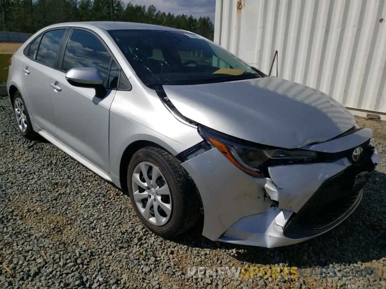 1 Photograph of a damaged car 5YFEPRAE1LP133960 TOYOTA COROLLA 2020