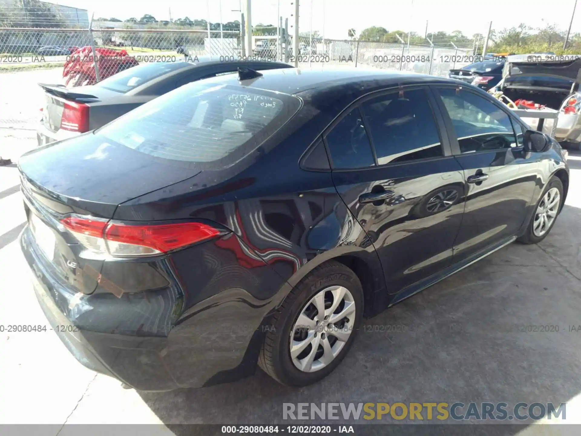 4 Photograph of a damaged car 5YFEPRAE1LP134560 TOYOTA COROLLA 2020