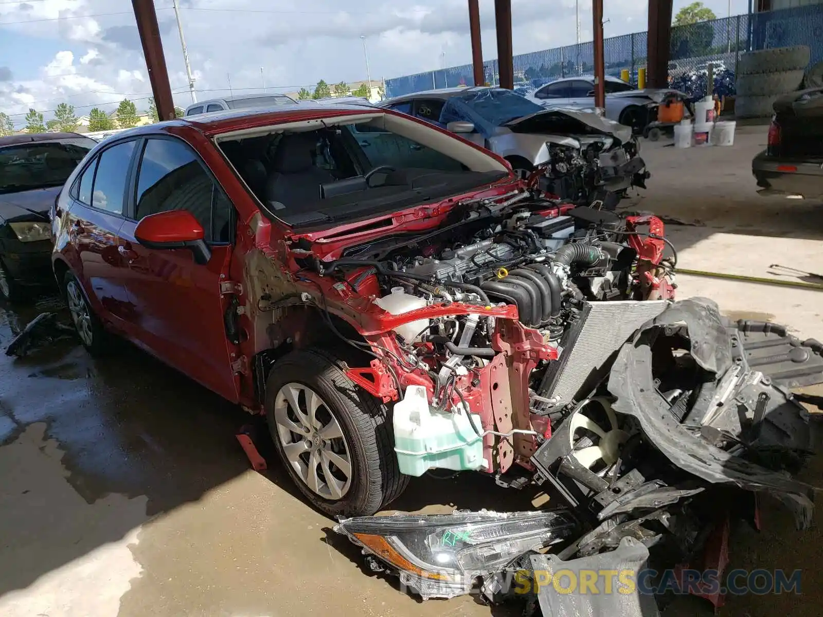 1 Photograph of a damaged car 5YFEPRAE1LP135756 TOYOTA COROLLA 2020