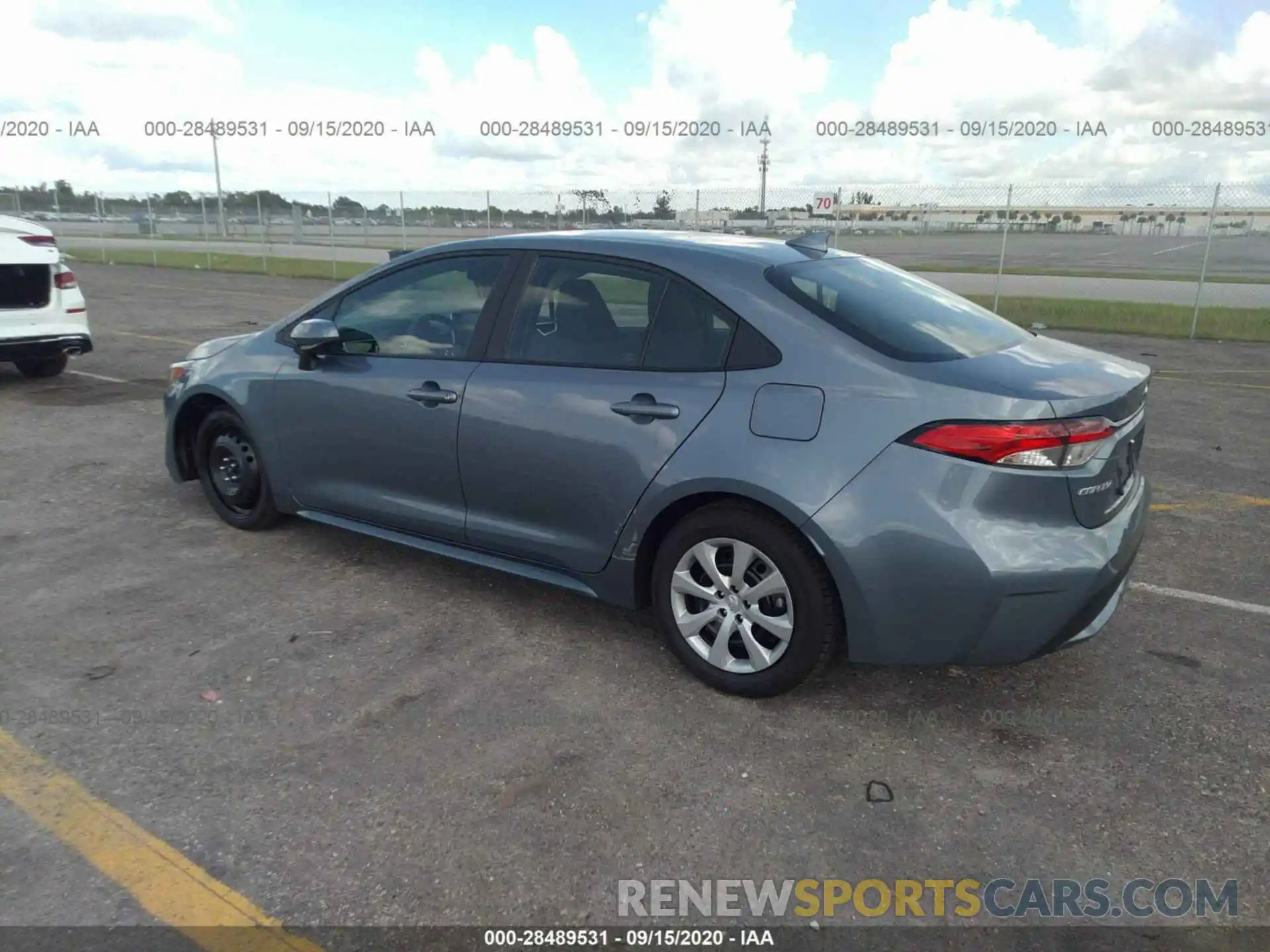 3 Photograph of a damaged car 5YFEPRAE1LP136048 TOYOTA COROLLA 2020