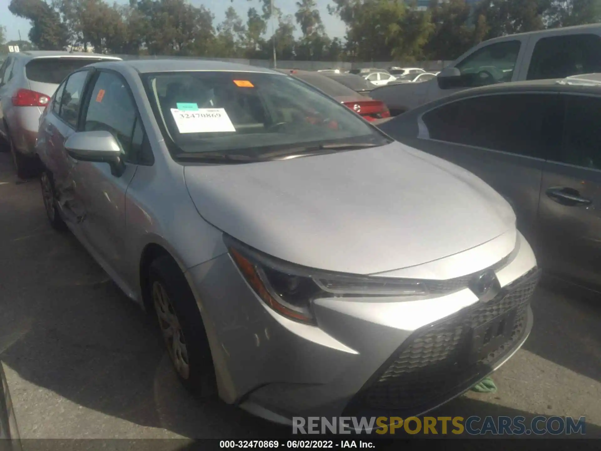 1 Photograph of a damaged car 5YFEPRAE1LP136986 TOYOTA COROLLA 2020