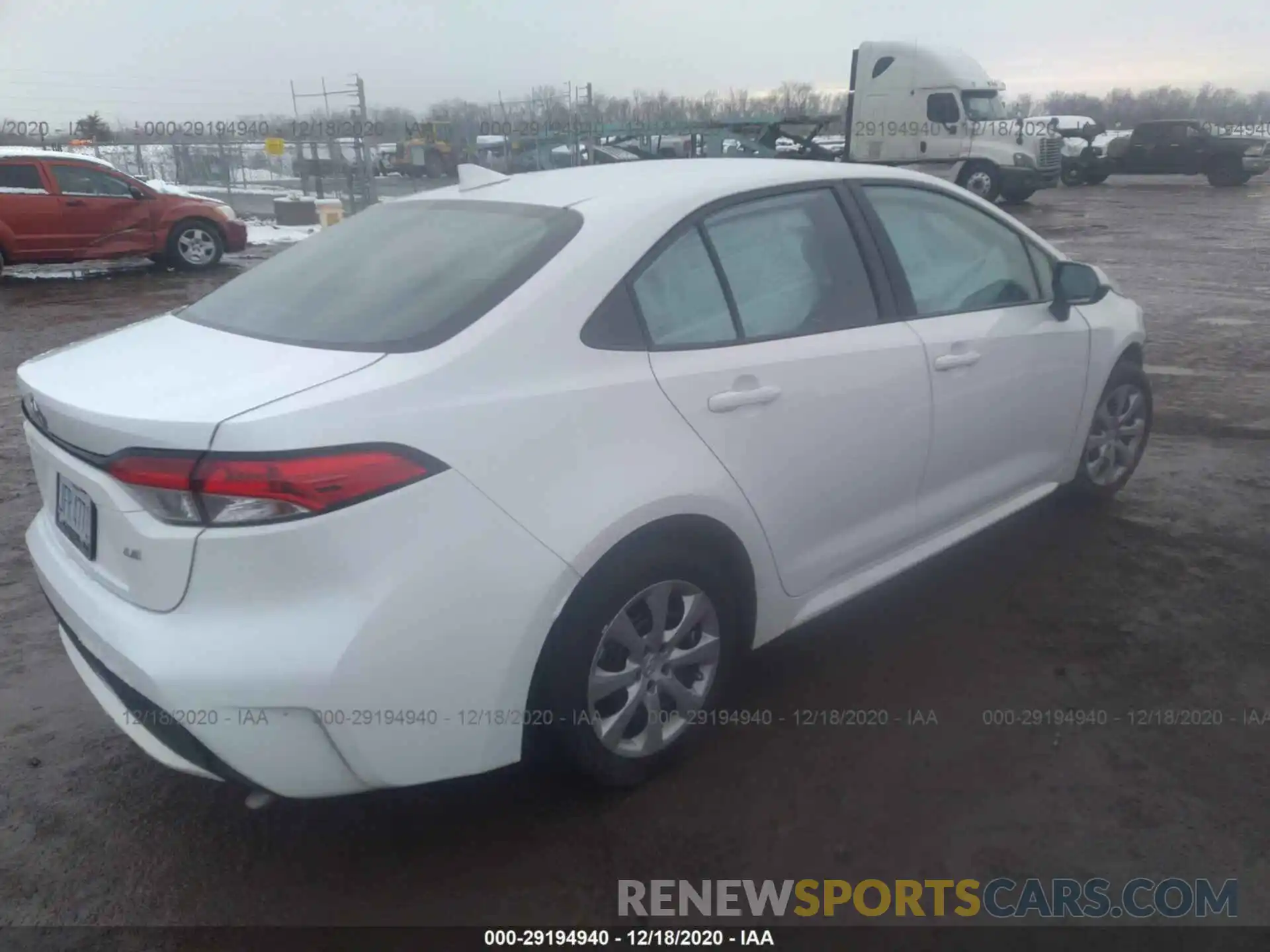 4 Photograph of a damaged car 5YFEPRAE1LP141797 TOYOTA COROLLA 2020