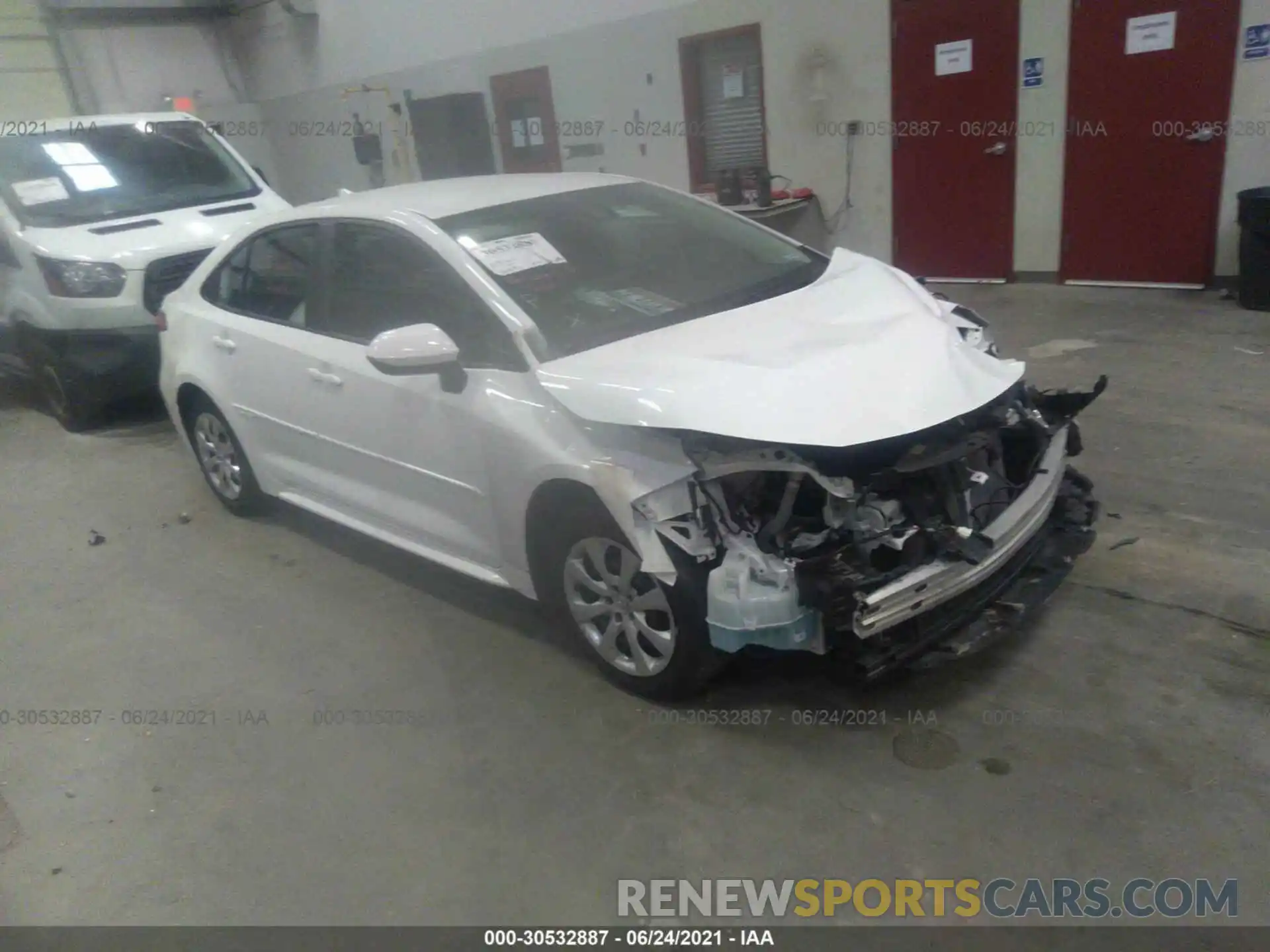 1 Photograph of a damaged car 5YFEPRAE1LP142464 TOYOTA COROLLA 2020