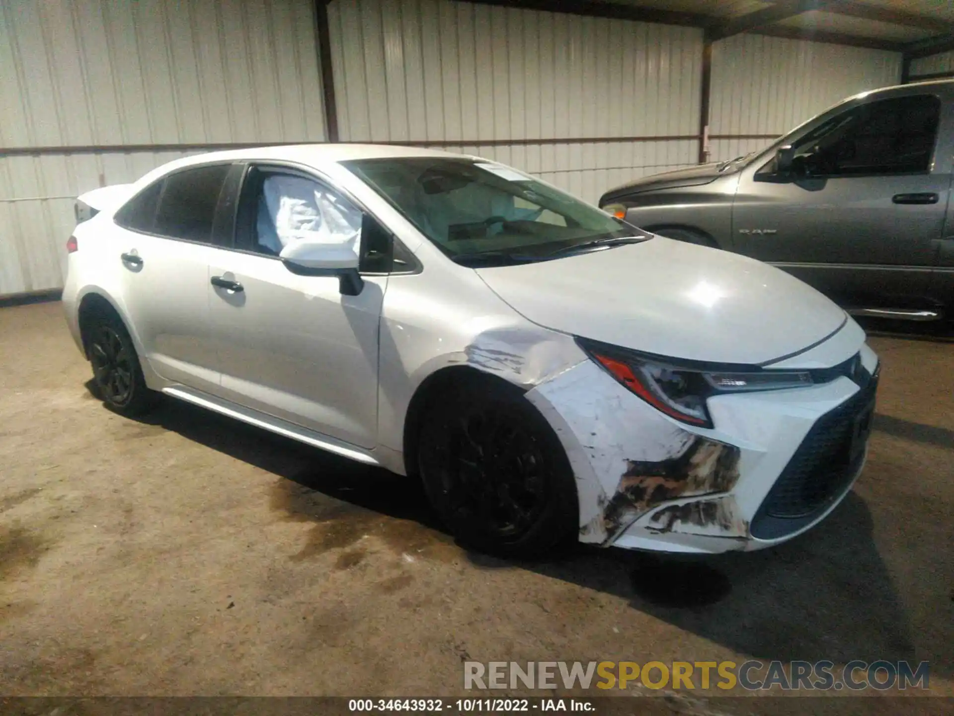 1 Photograph of a damaged car 5YFEPRAE1LP143386 TOYOTA COROLLA 2020