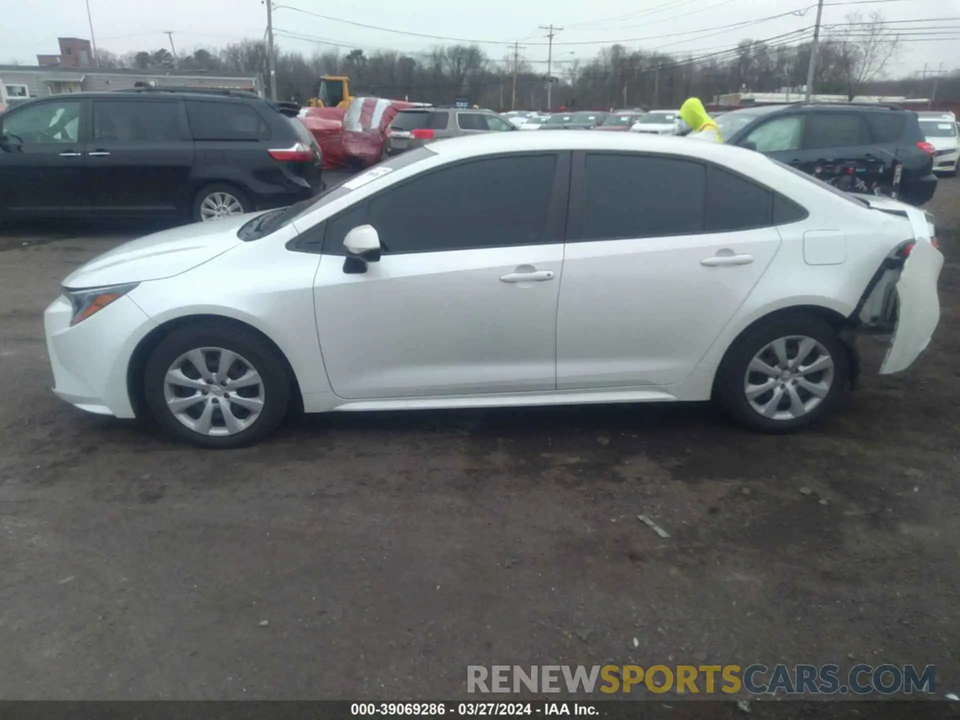 14 Photograph of a damaged car 5YFEPRAE2LP001130 TOYOTA COROLLA 2020