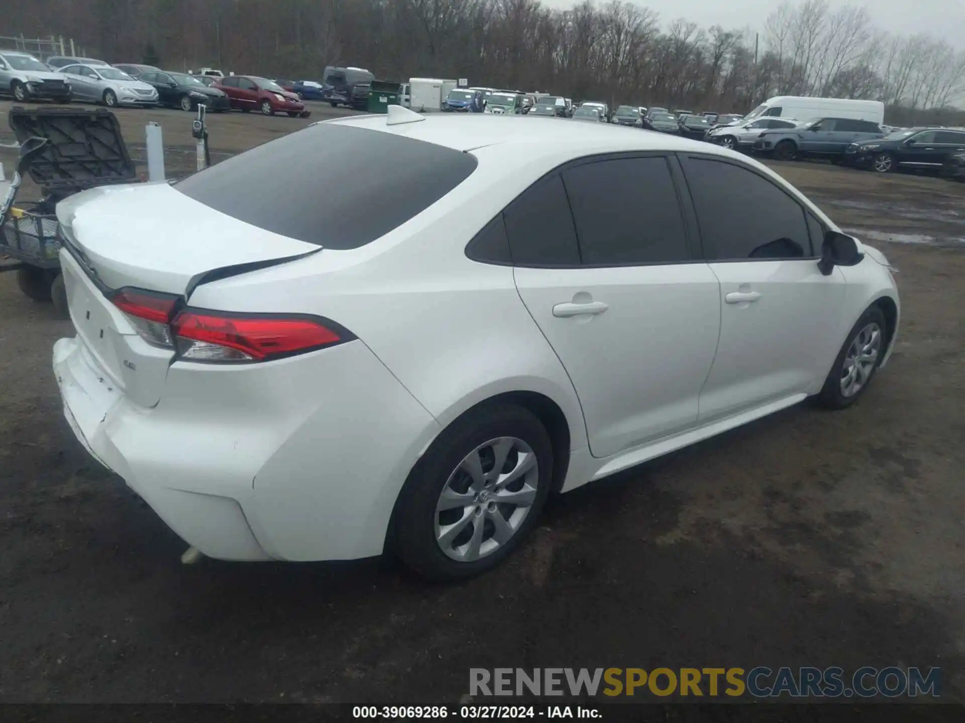 4 Photograph of a damaged car 5YFEPRAE2LP001130 TOYOTA COROLLA 2020