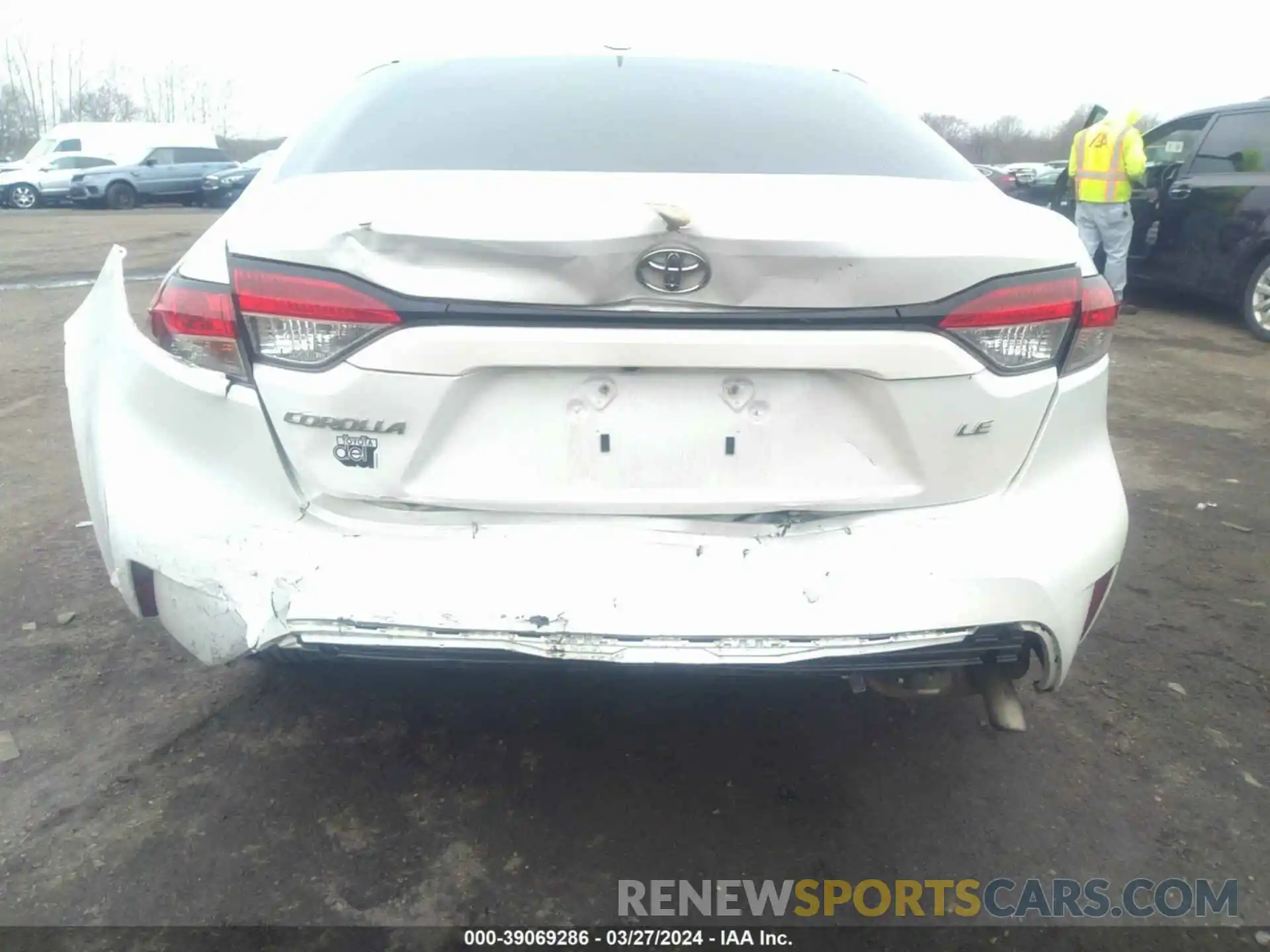 6 Photograph of a damaged car 5YFEPRAE2LP001130 TOYOTA COROLLA 2020